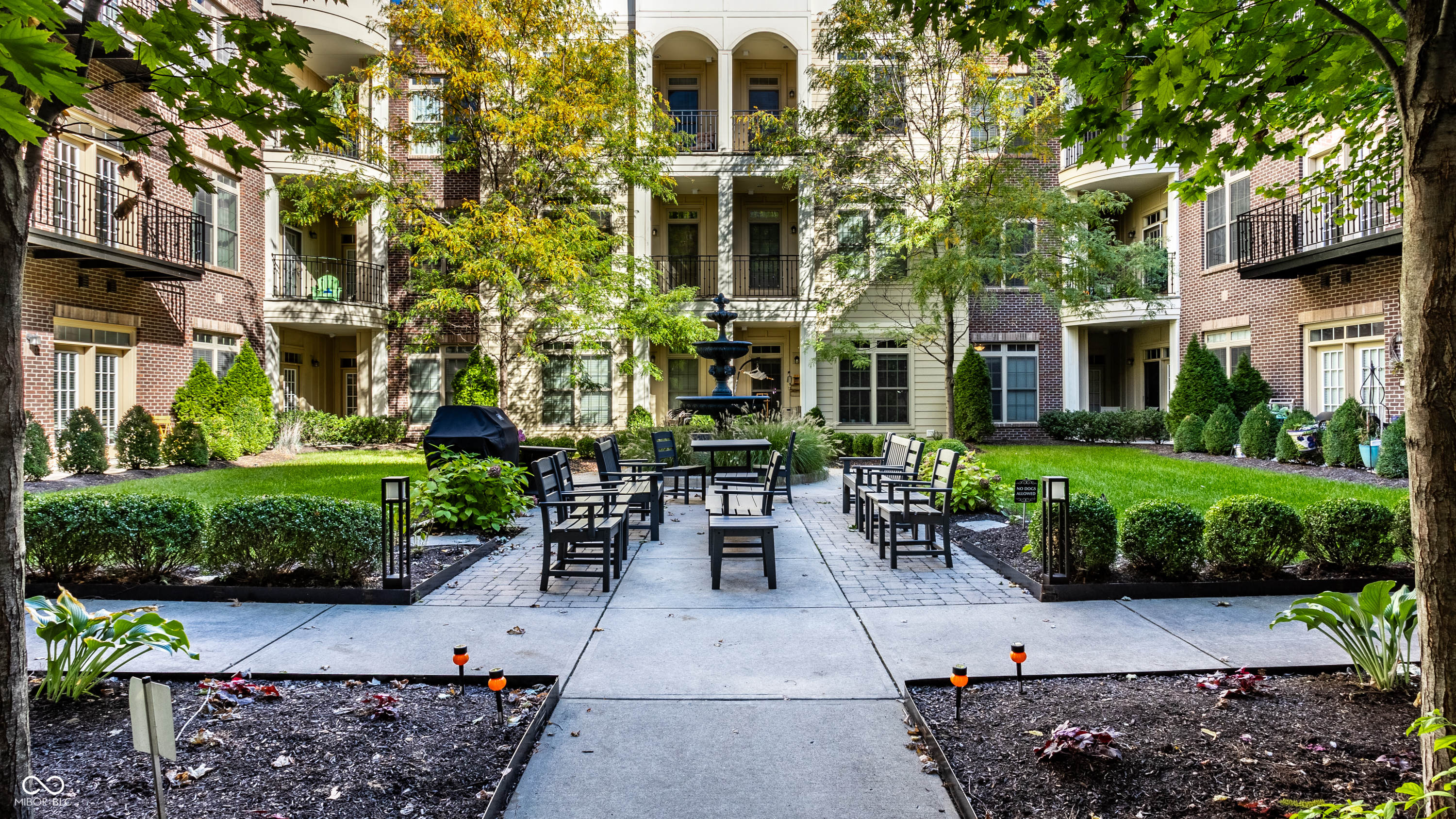 450 E Ohio Street Unit: 118