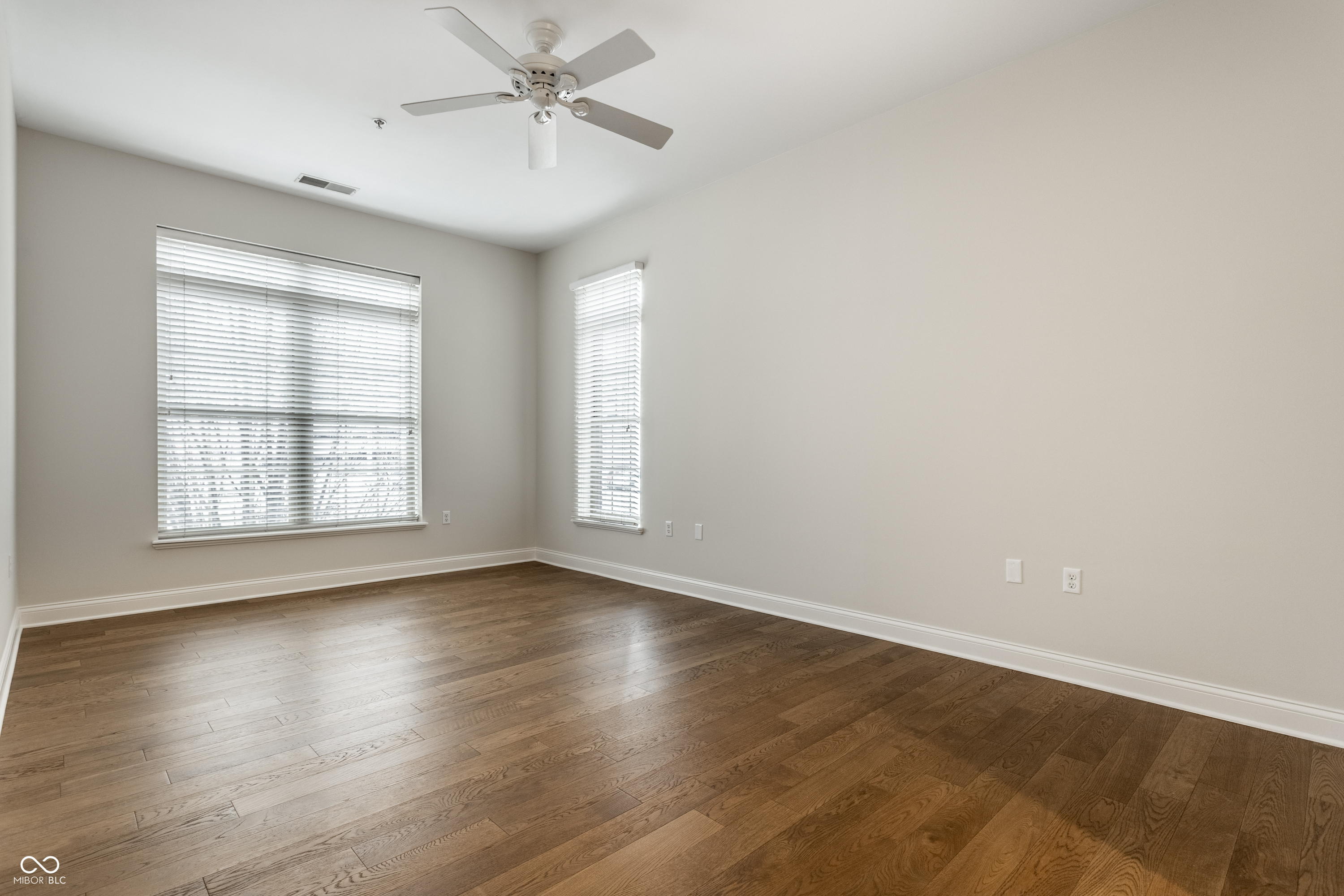 450 E Ohio Street Unit: 118