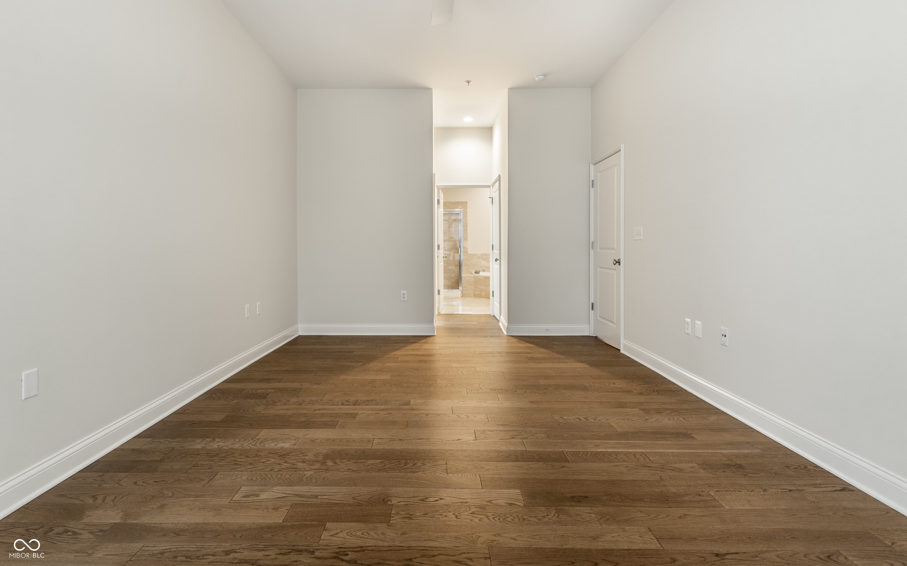 450 E Ohio Street Unit: 118