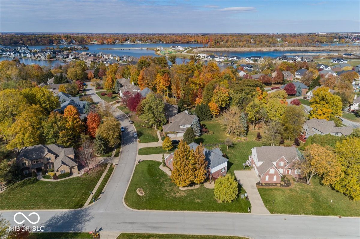 13698 Golden Ridge Lane