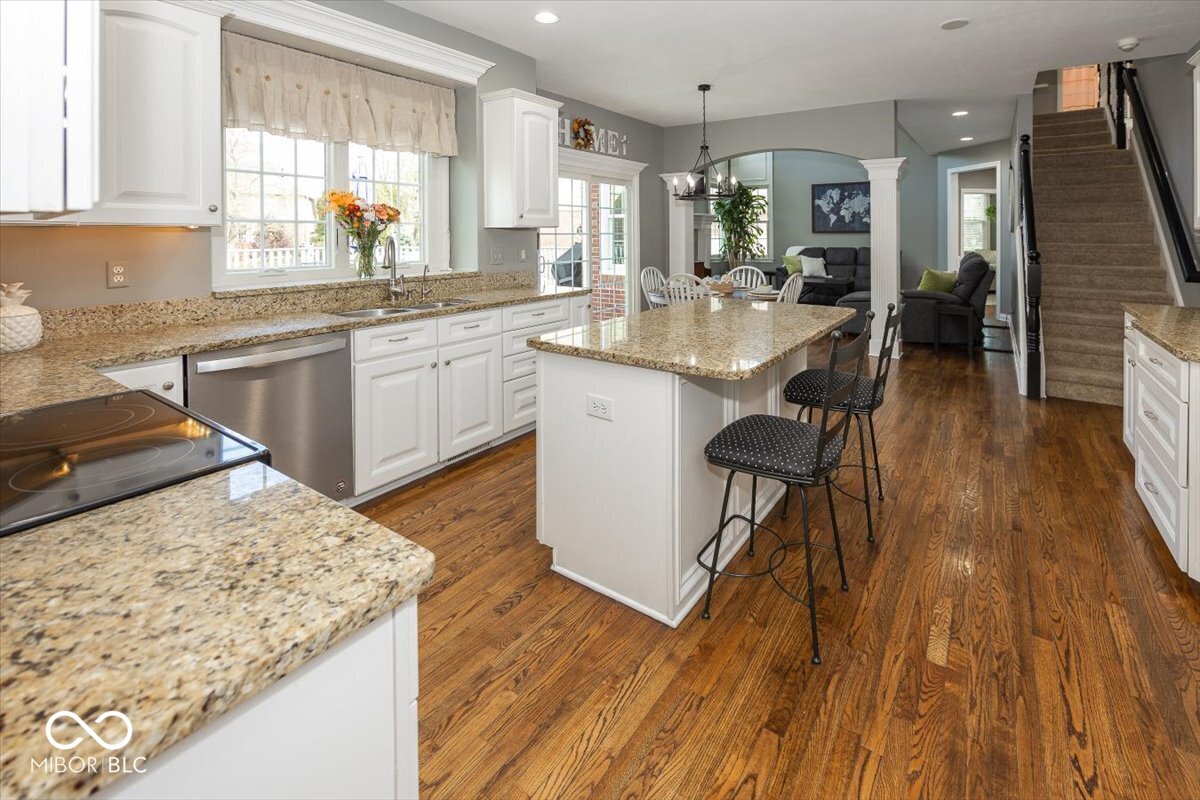 13698 Golden Ridge Lane