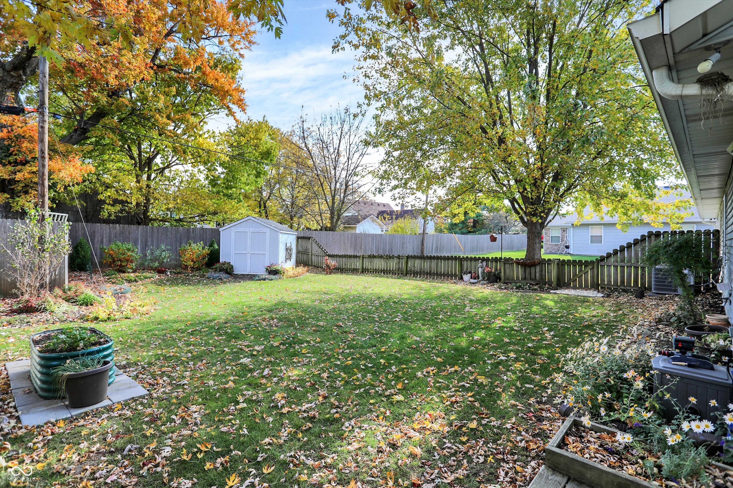 6375 Village Oak Court