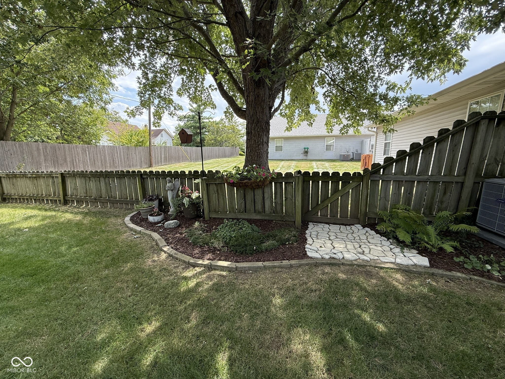 6375 Village Oak Court