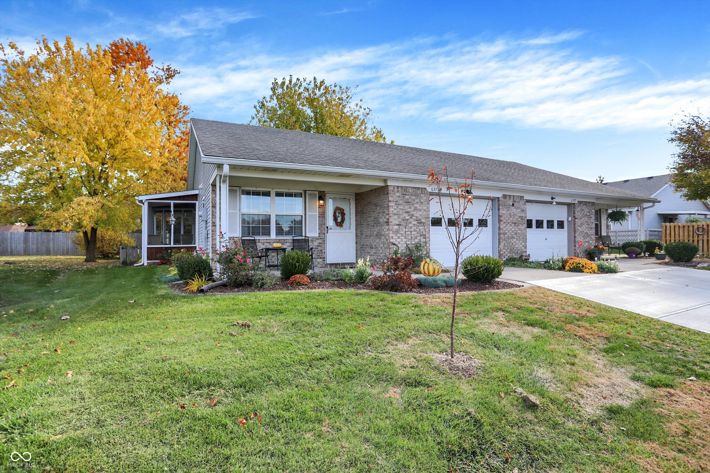 6375 Village Oak Court