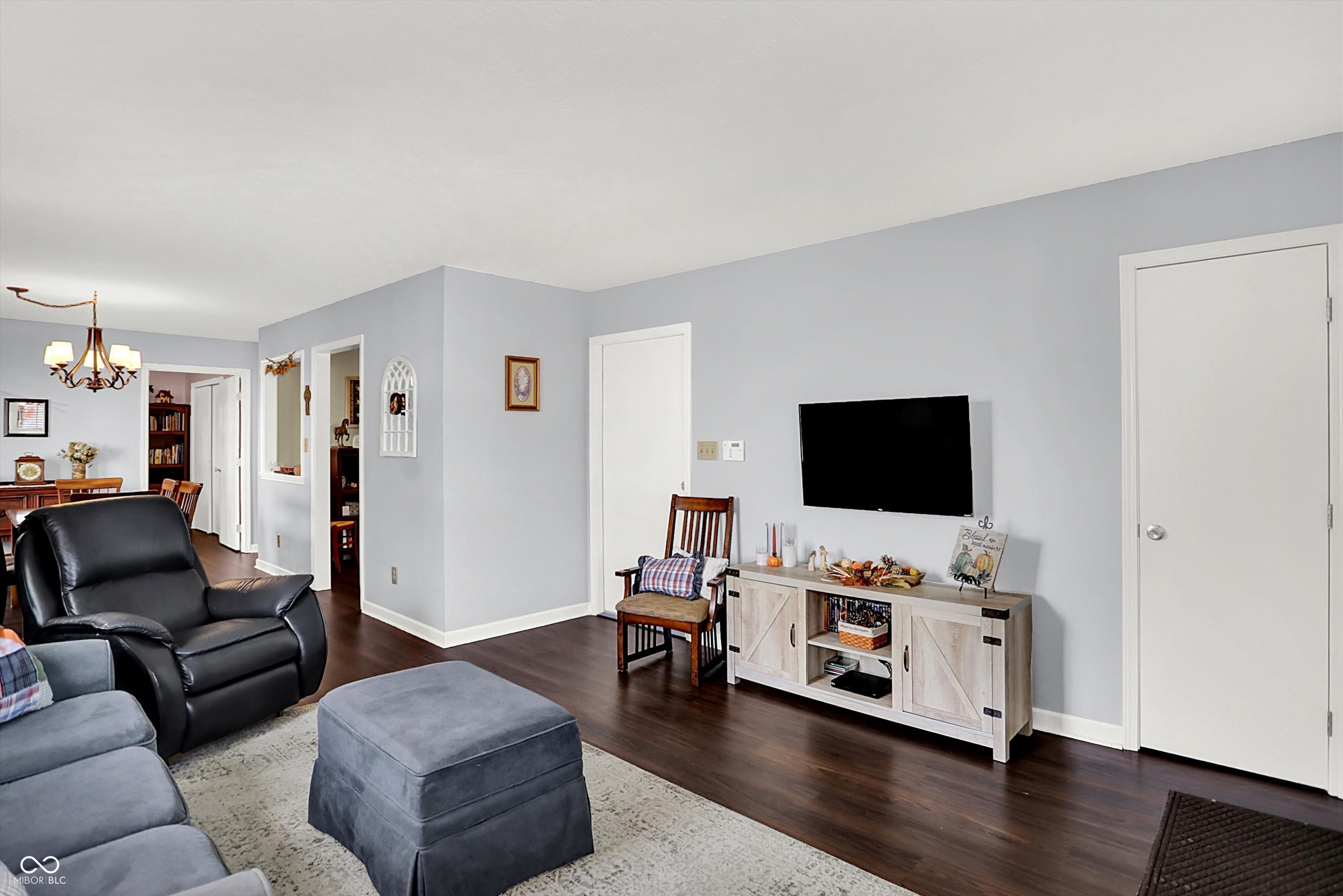 6375 Village Oak Court