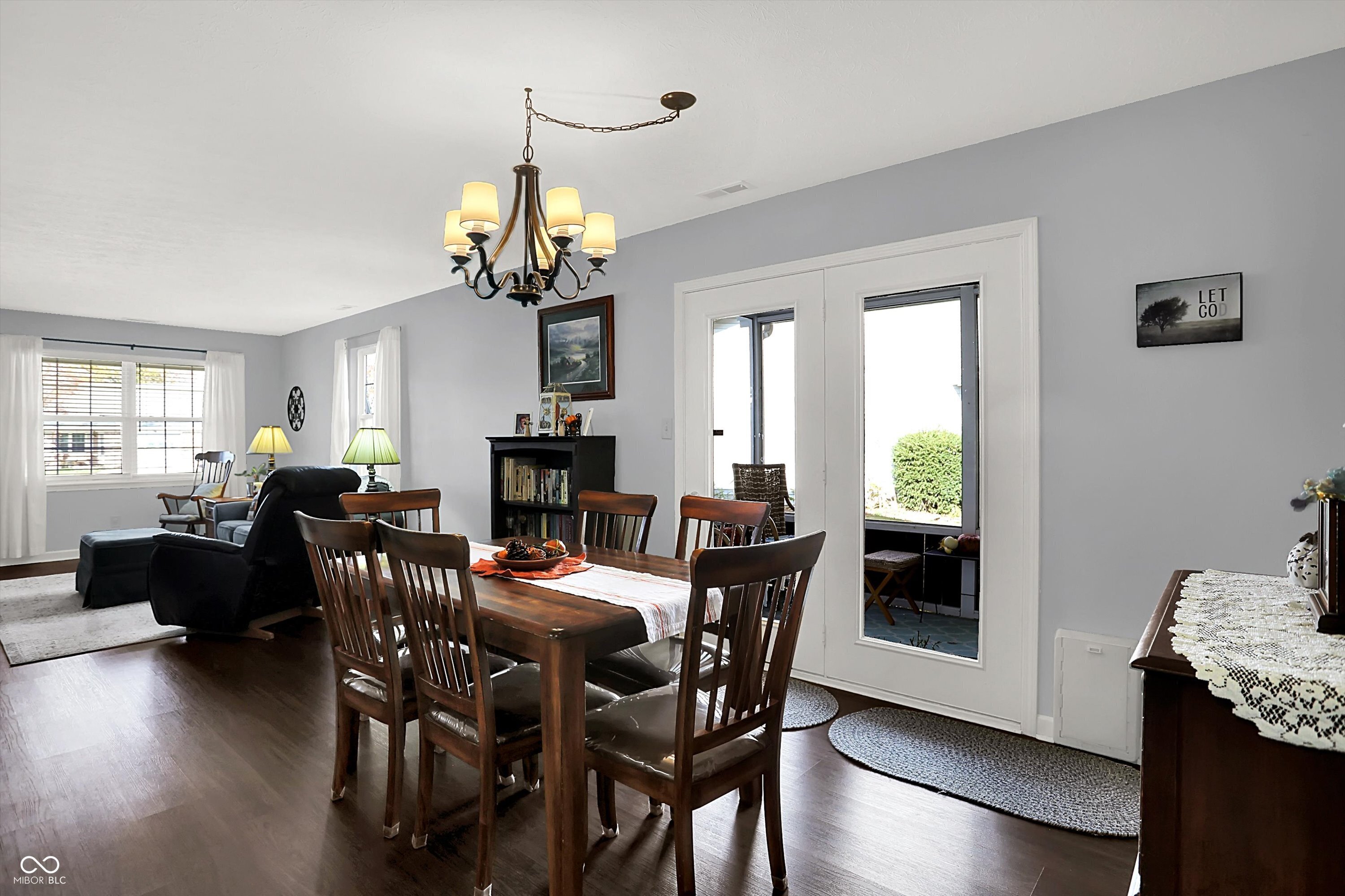 6375 Village Oak Court
