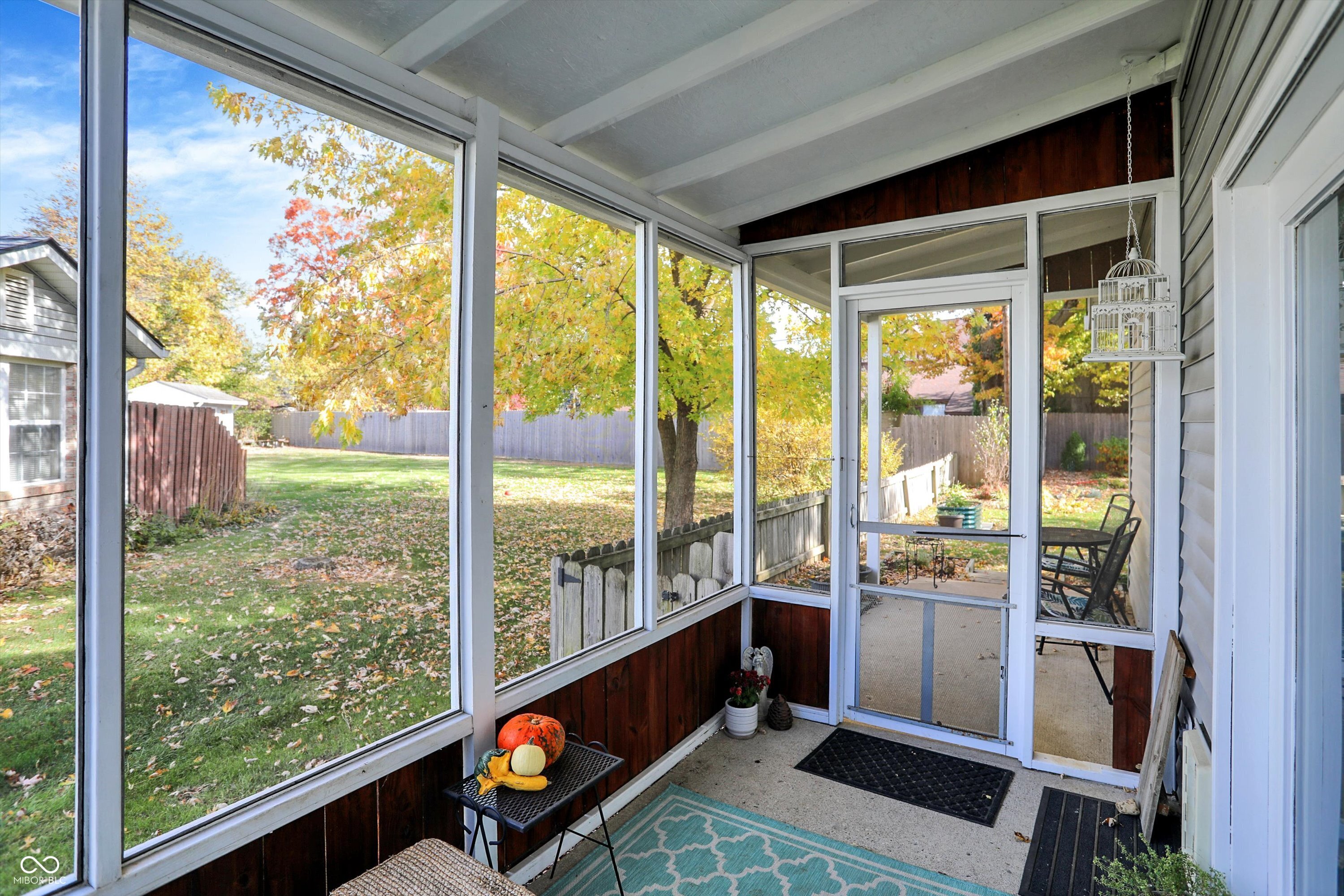 6375 Village Oak Court