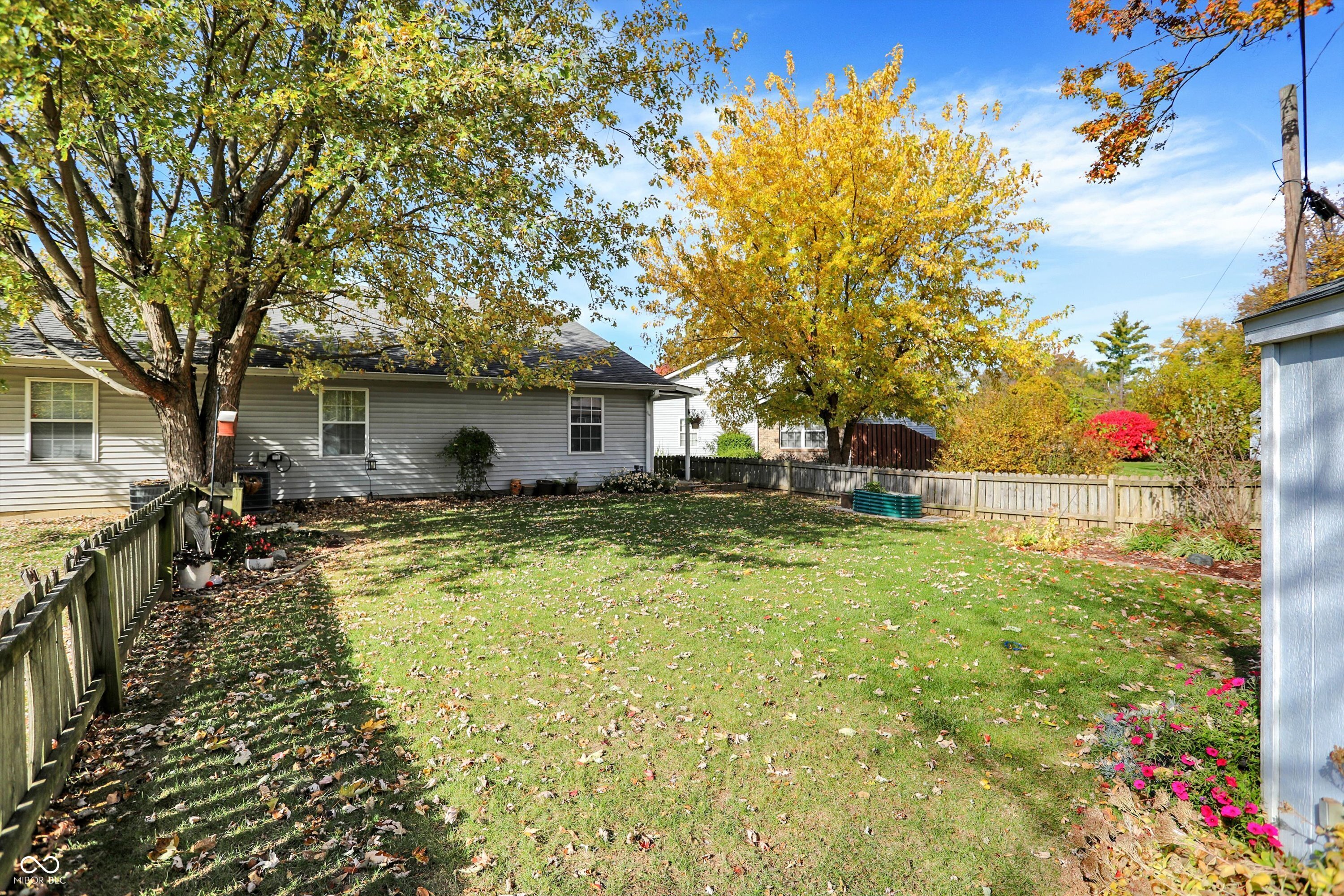 6375 Village Oak Court