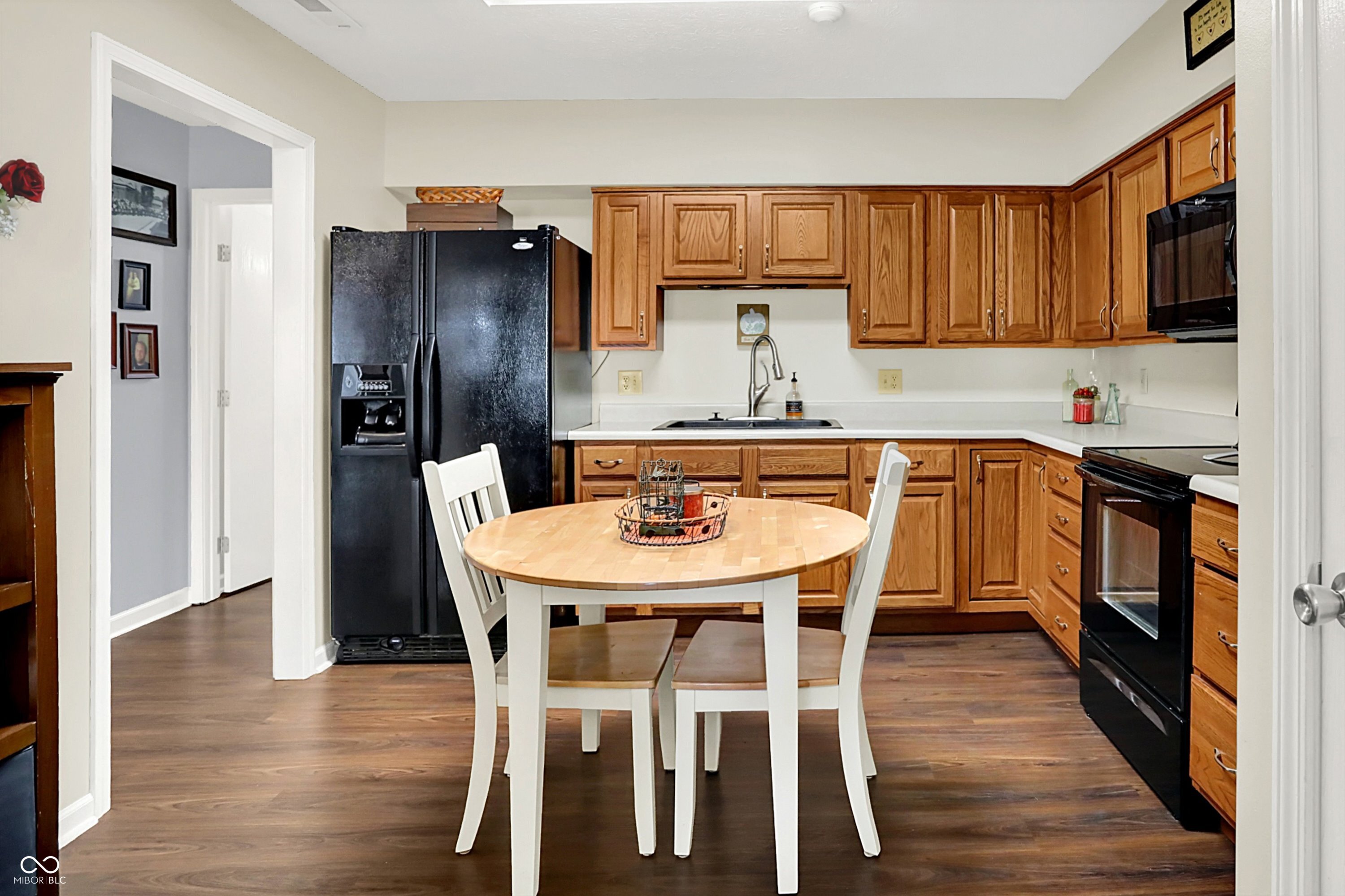 6375 Village Oak Court
