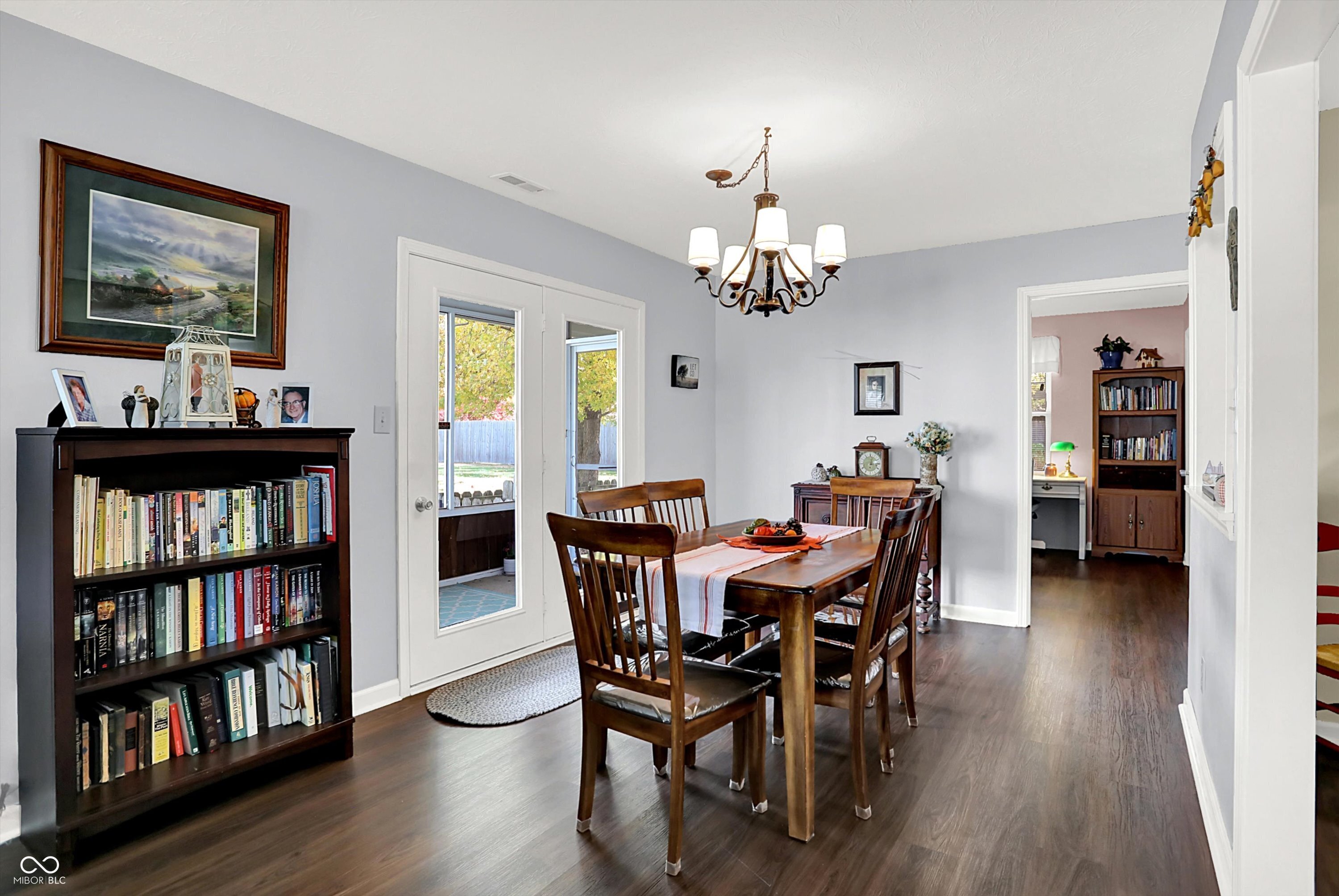 6375 Village Oak Court