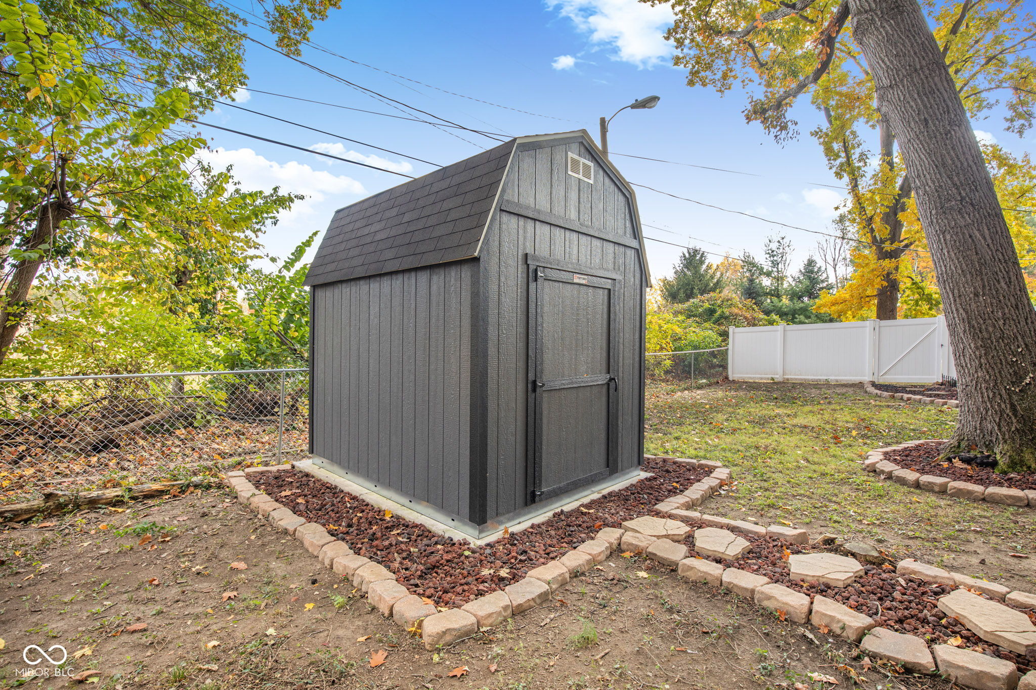 4404 Devon Lake Road