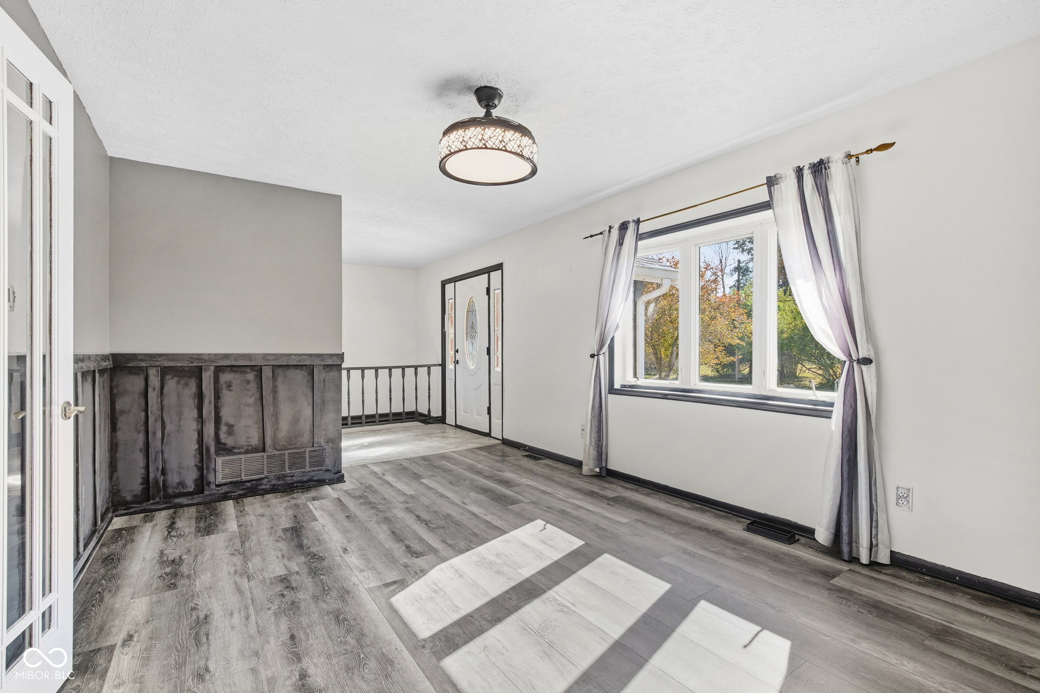 4404 Devon Lake Road