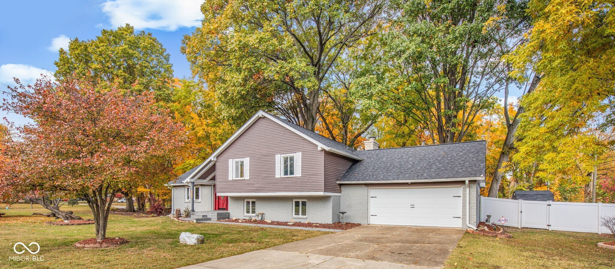 4404 Devon Lake Road