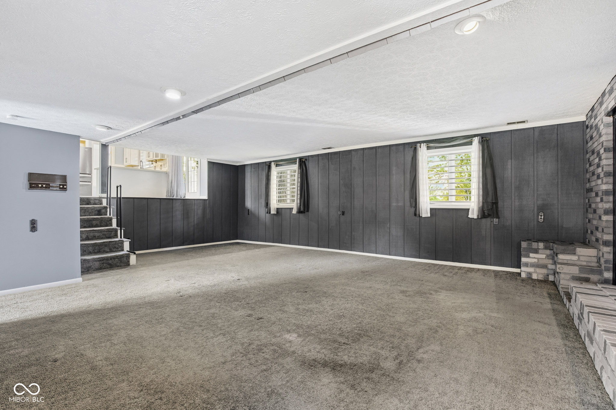 4404 Devon Lake Road