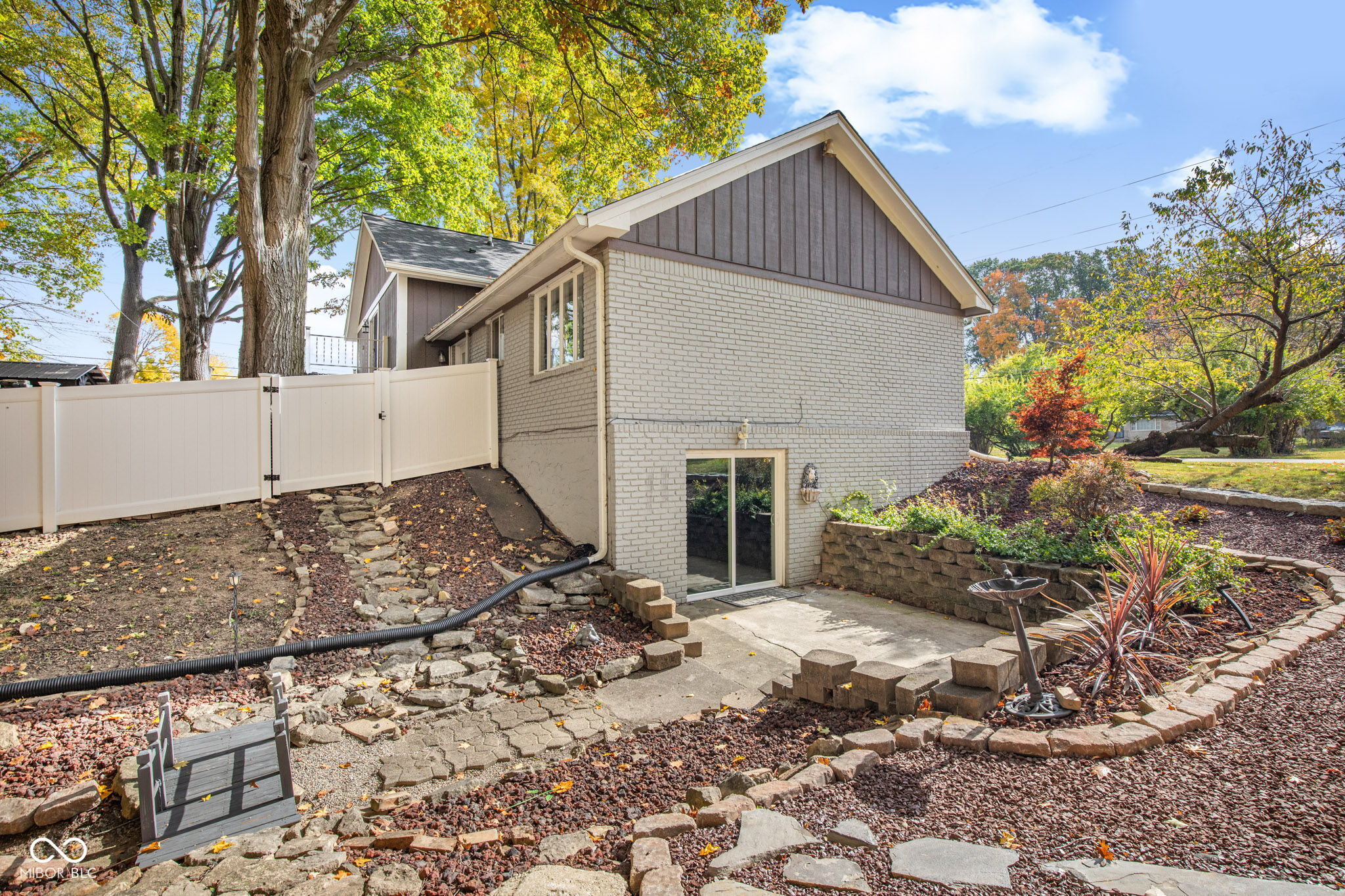 4404 Devon Lake Road