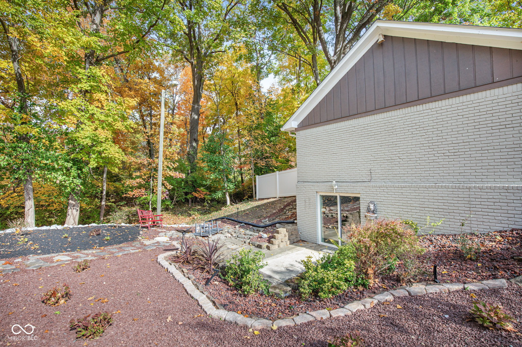 4404 Devon Lake Road