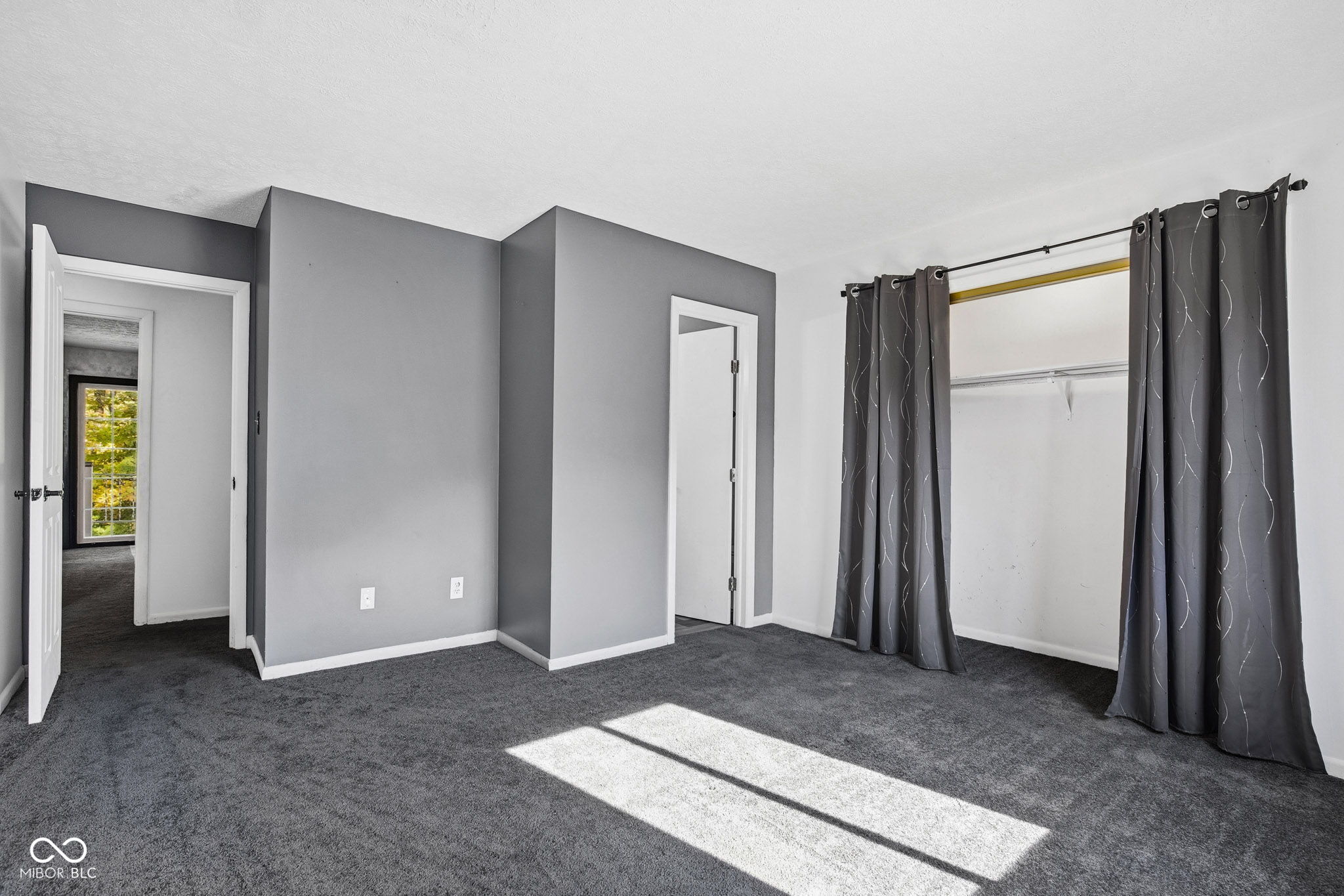 4404 Devon Lake Road