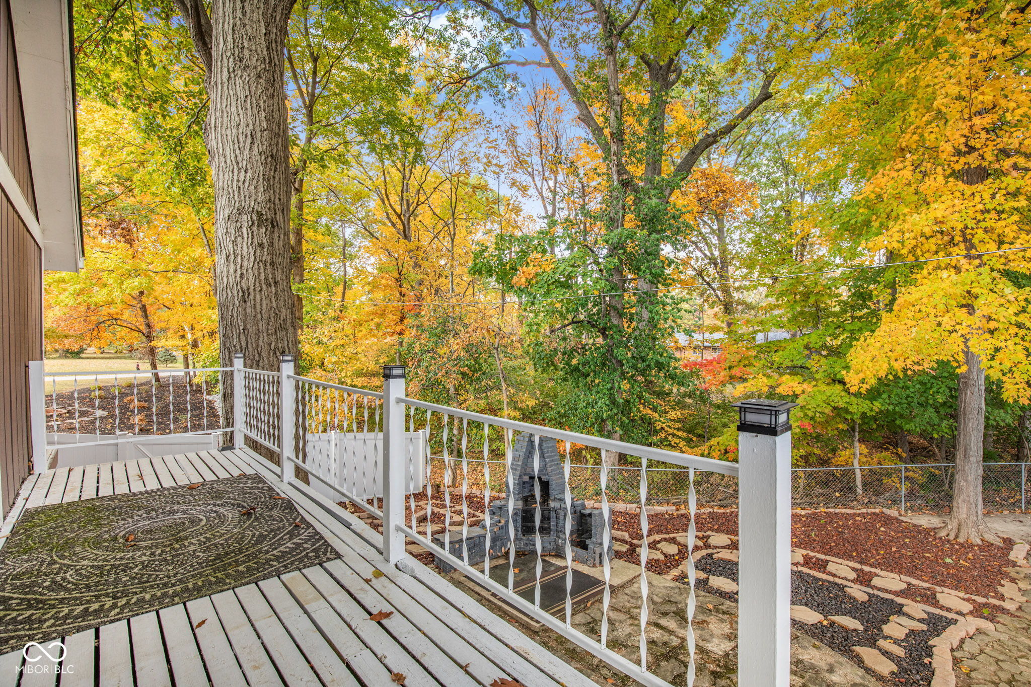 4404 Devon Lake Road