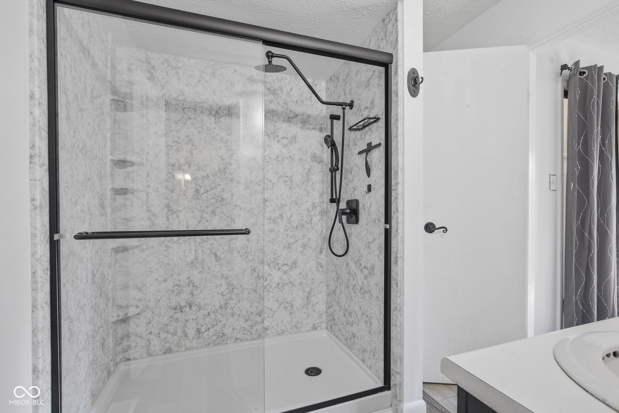 4404 Devon Lake Road