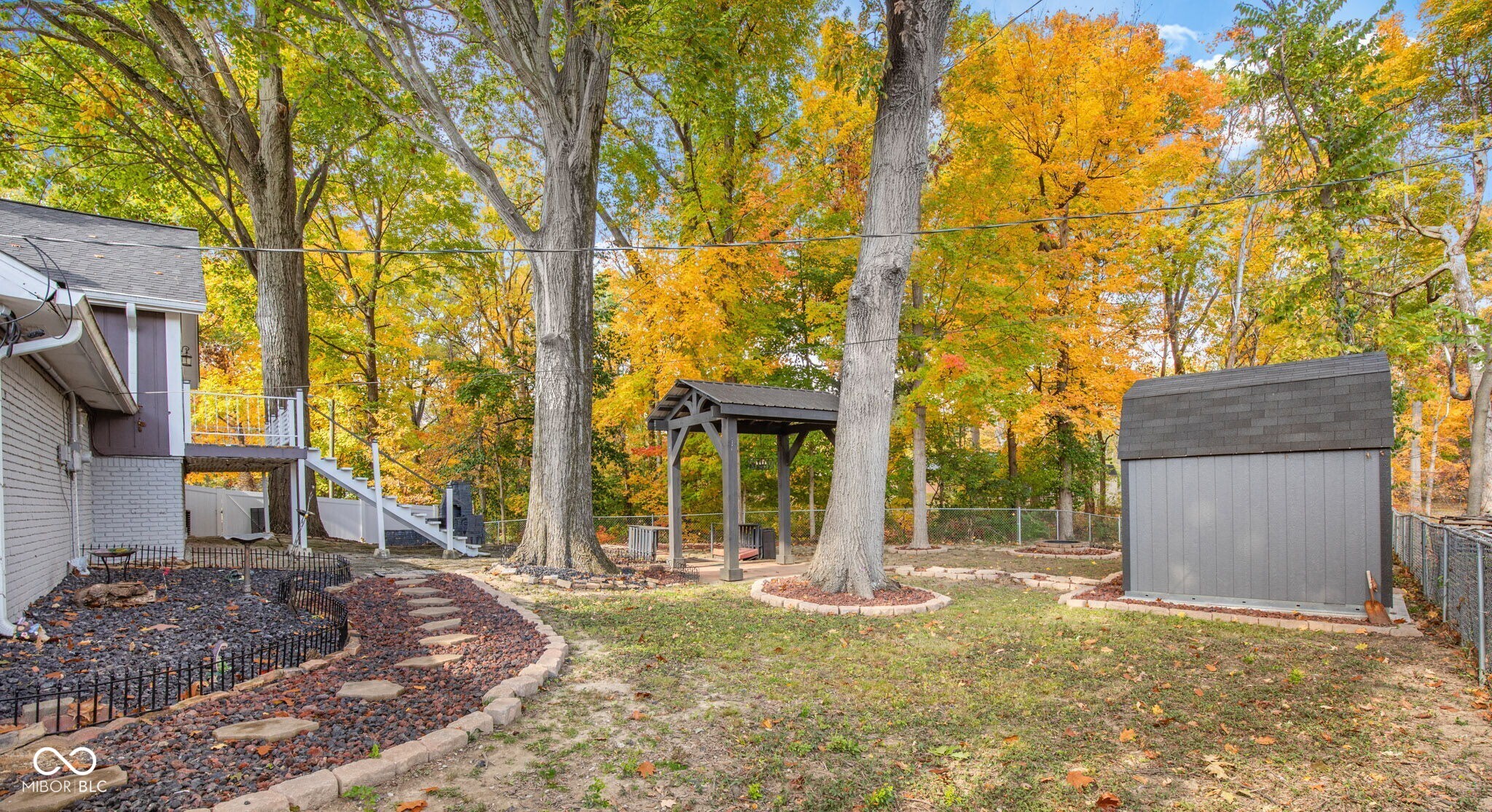 4404 Devon Lake Road