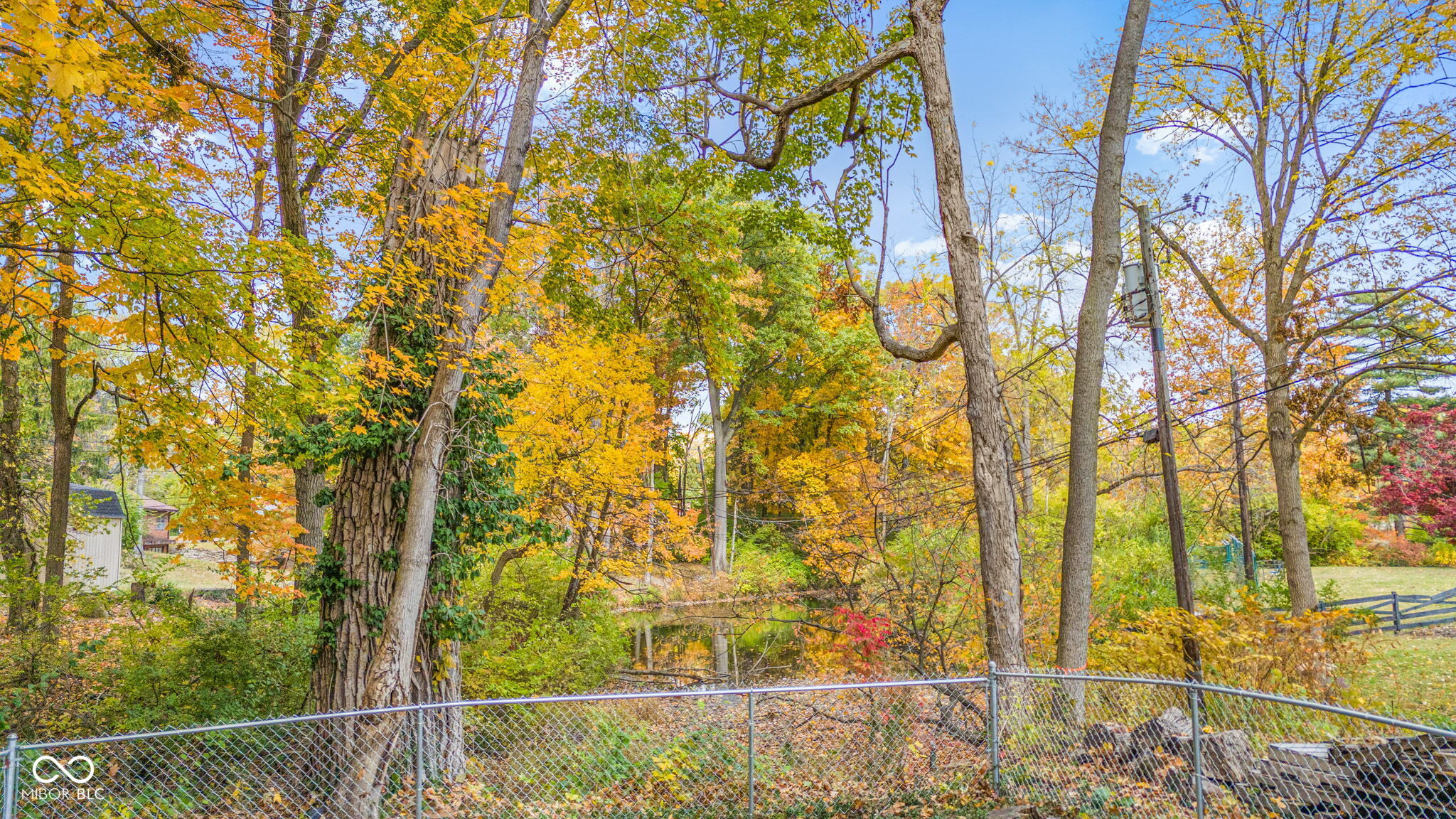 4404 Devon Lake Road