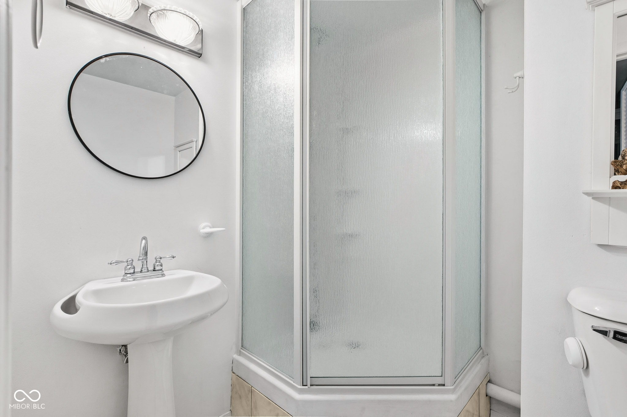 4404 Devon Lake Road