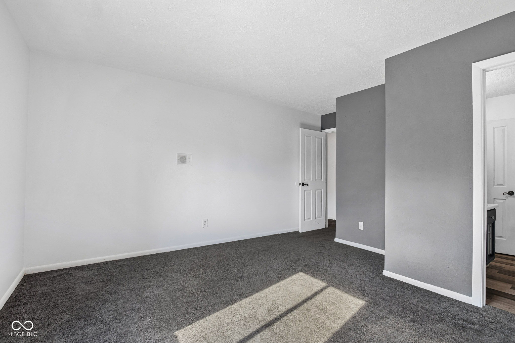 4404 Devon Lake Road