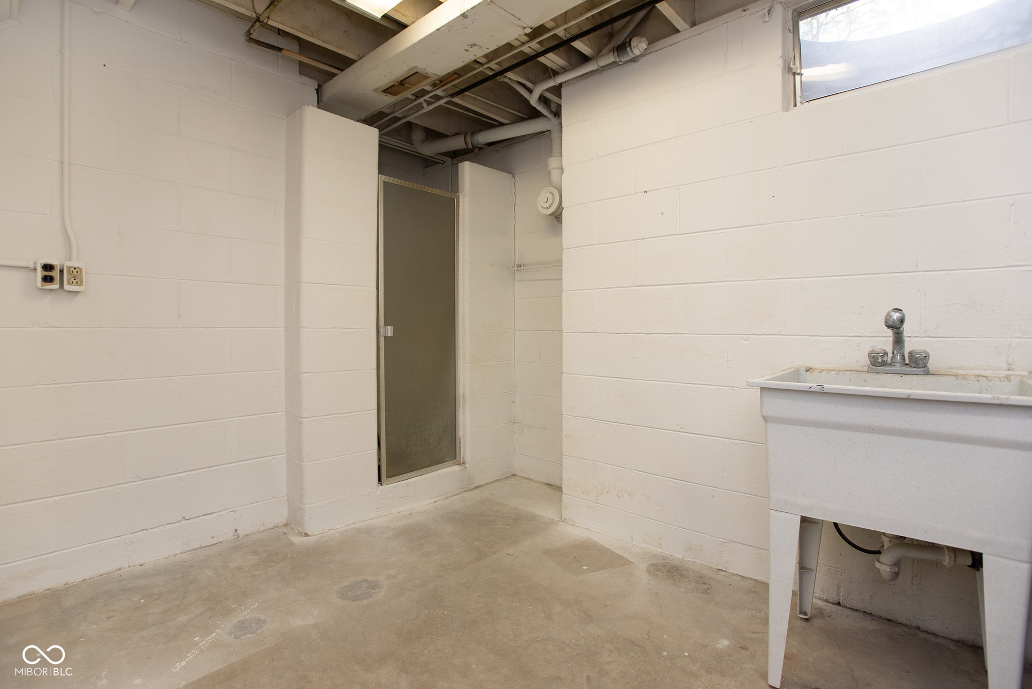 4743 Bluffwood Drive N