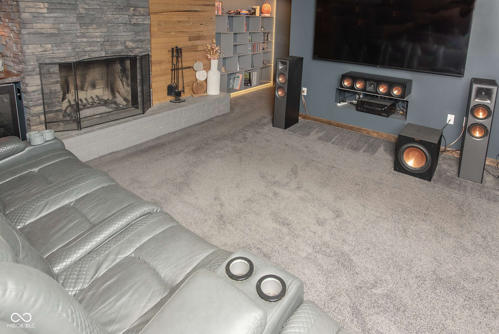 4743 Bluffwood Drive N