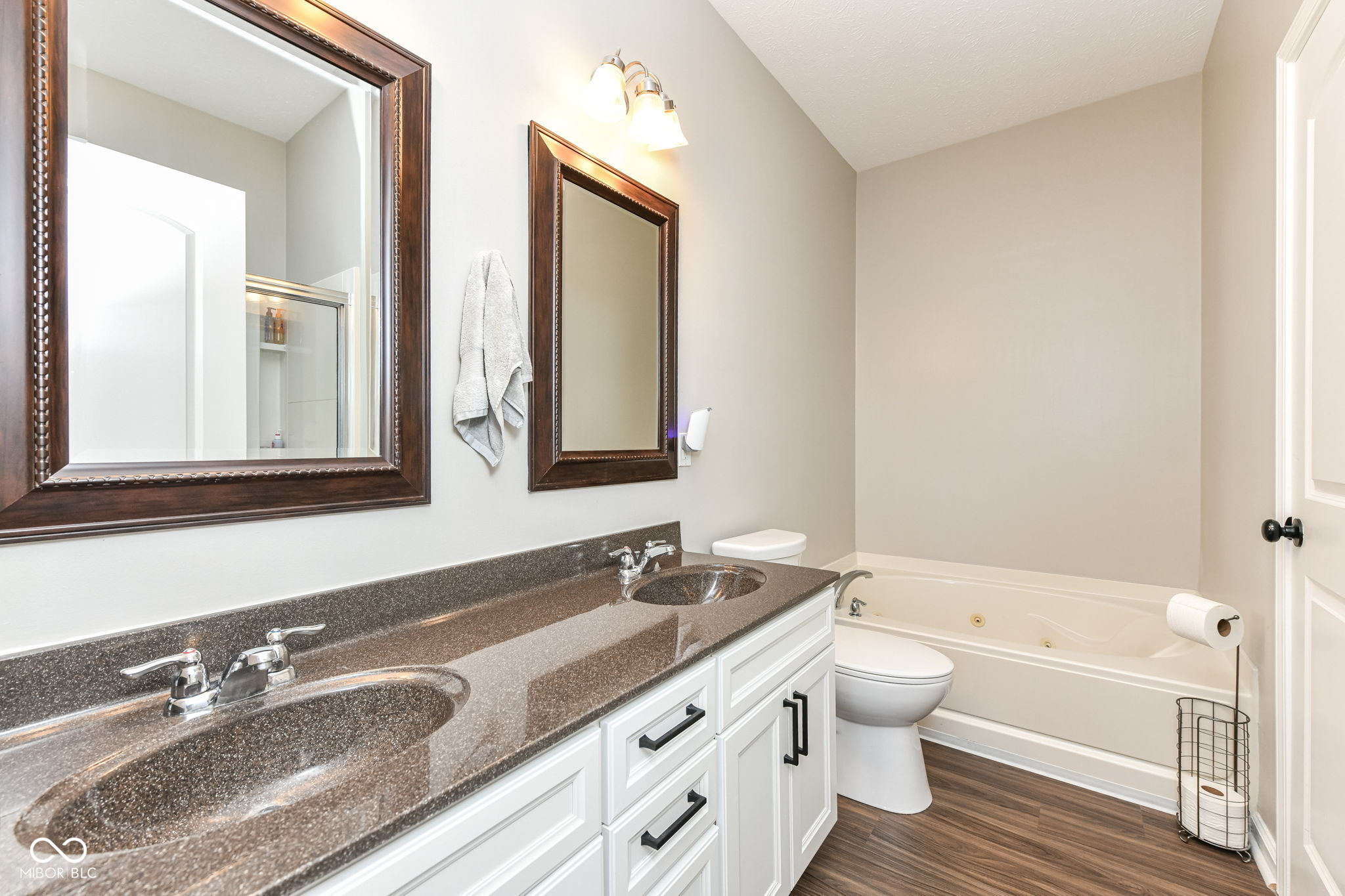 3784 Dusty Sands Road