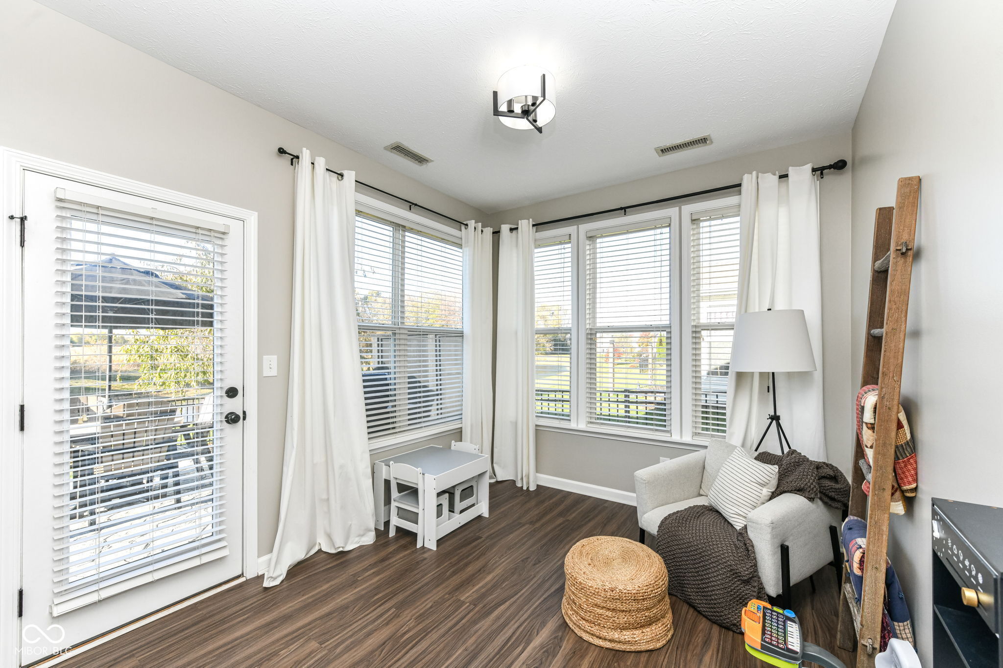 3784 Dusty Sands Road