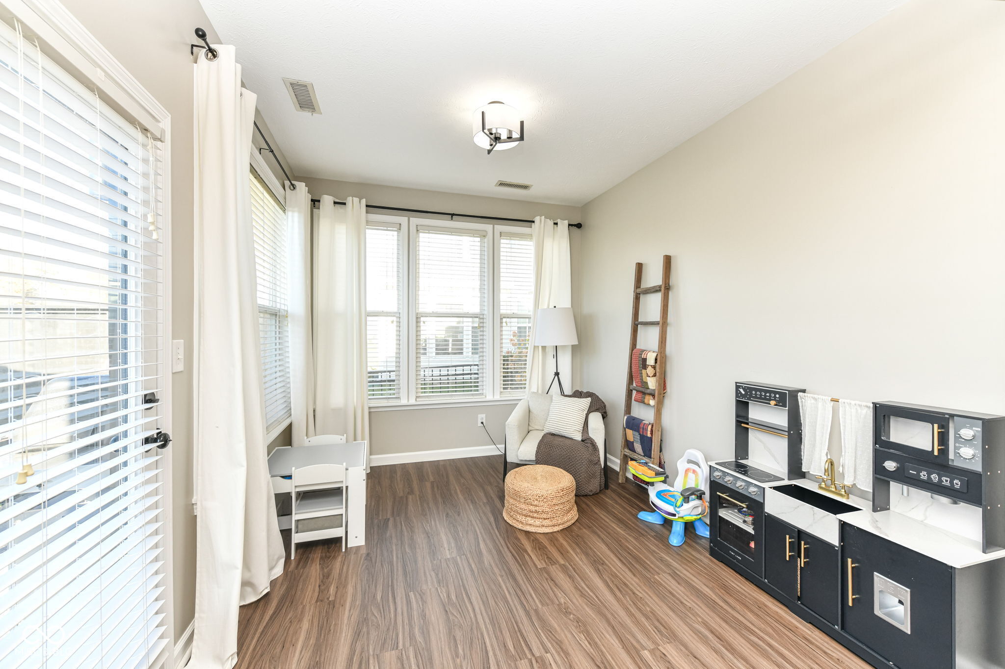 3784 Dusty Sands Road