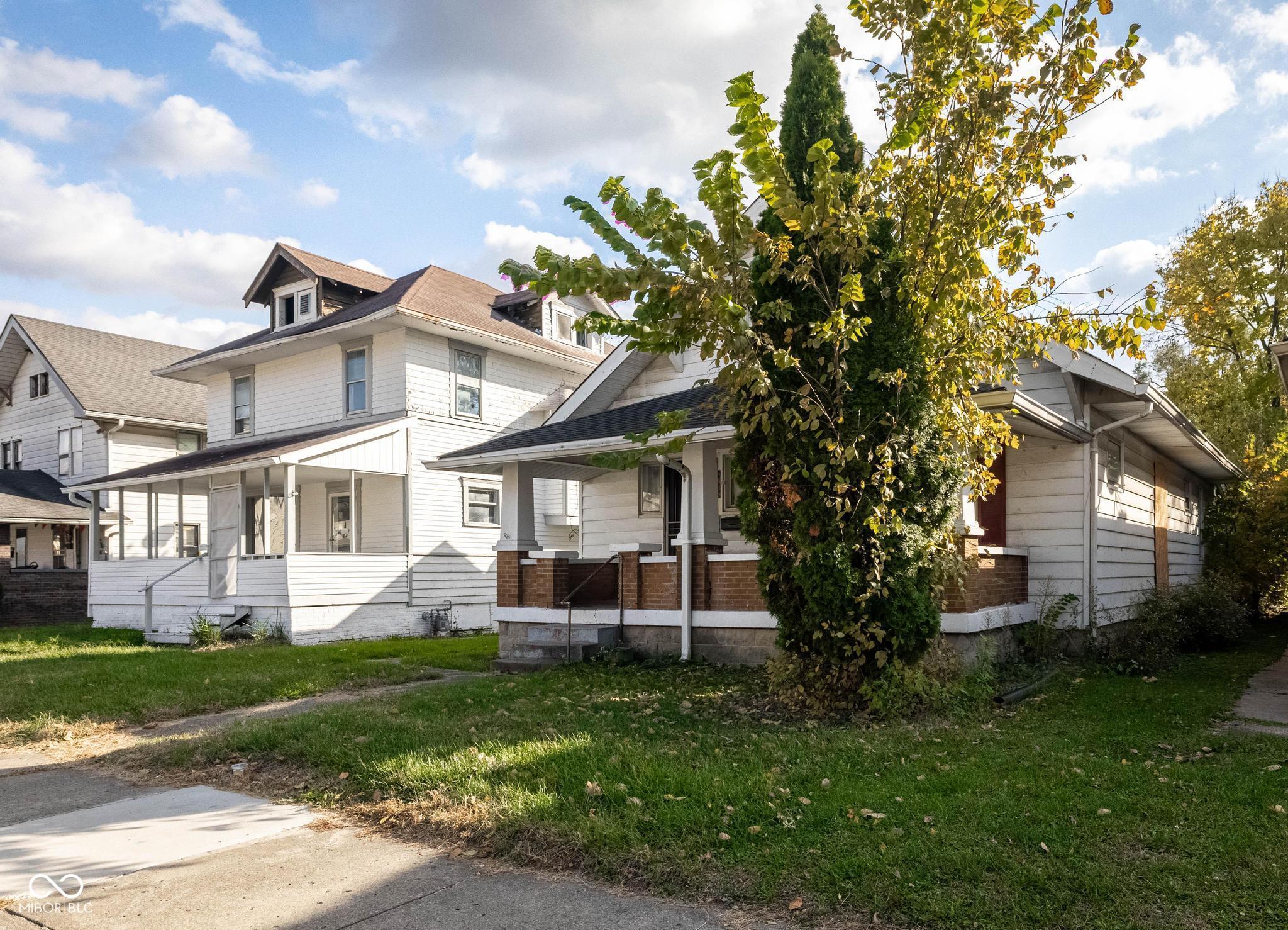 4809 E New York Street