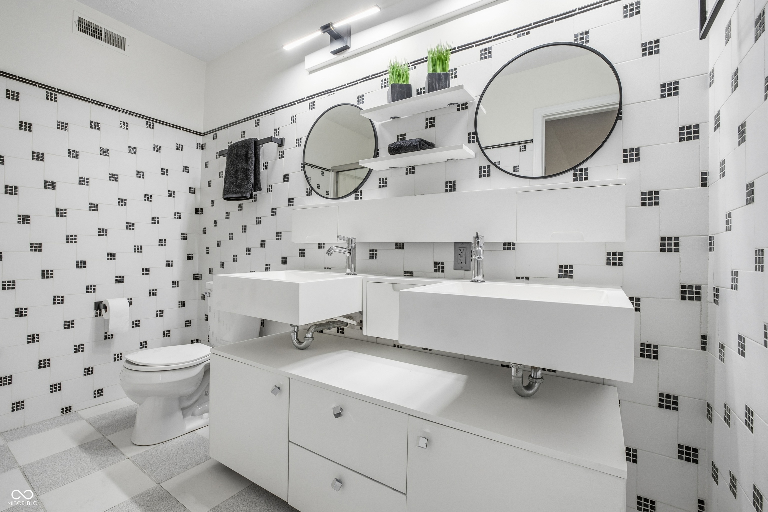 11558 Perkins Street