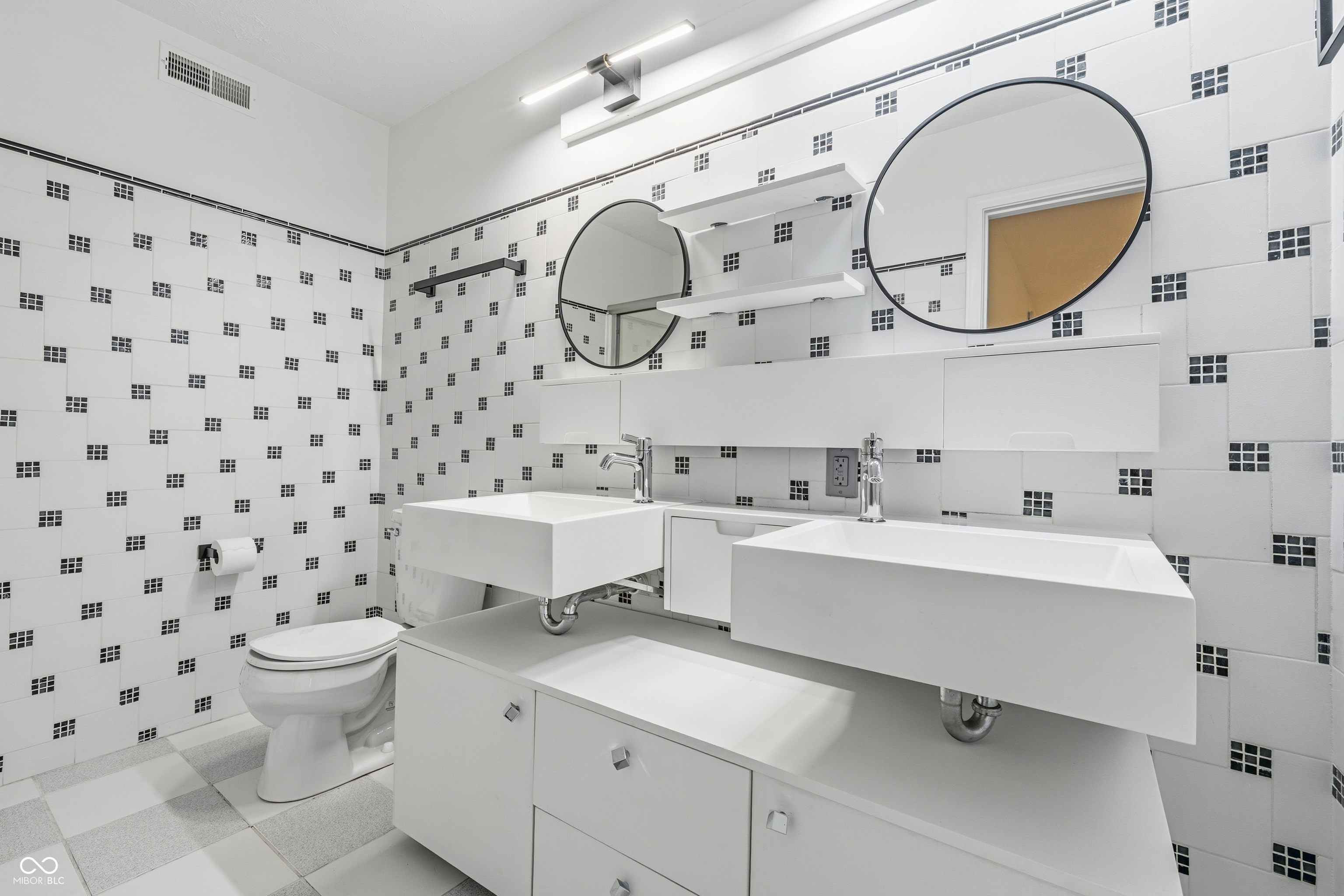 11558 Perkins Street