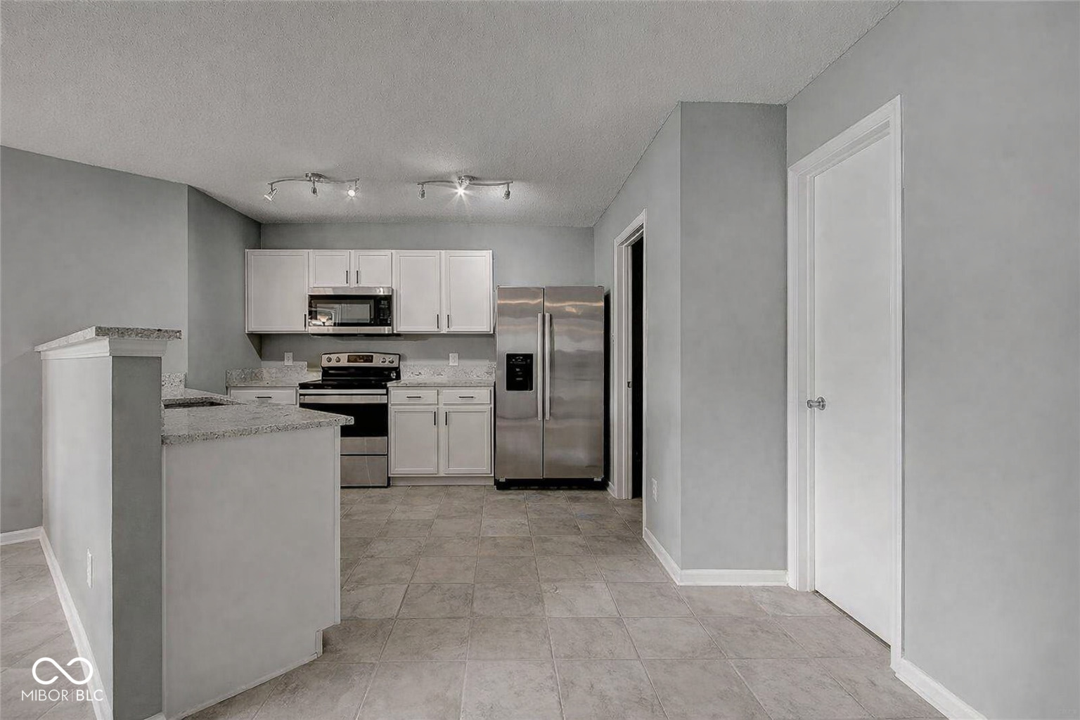 8254 S Midnight Drive