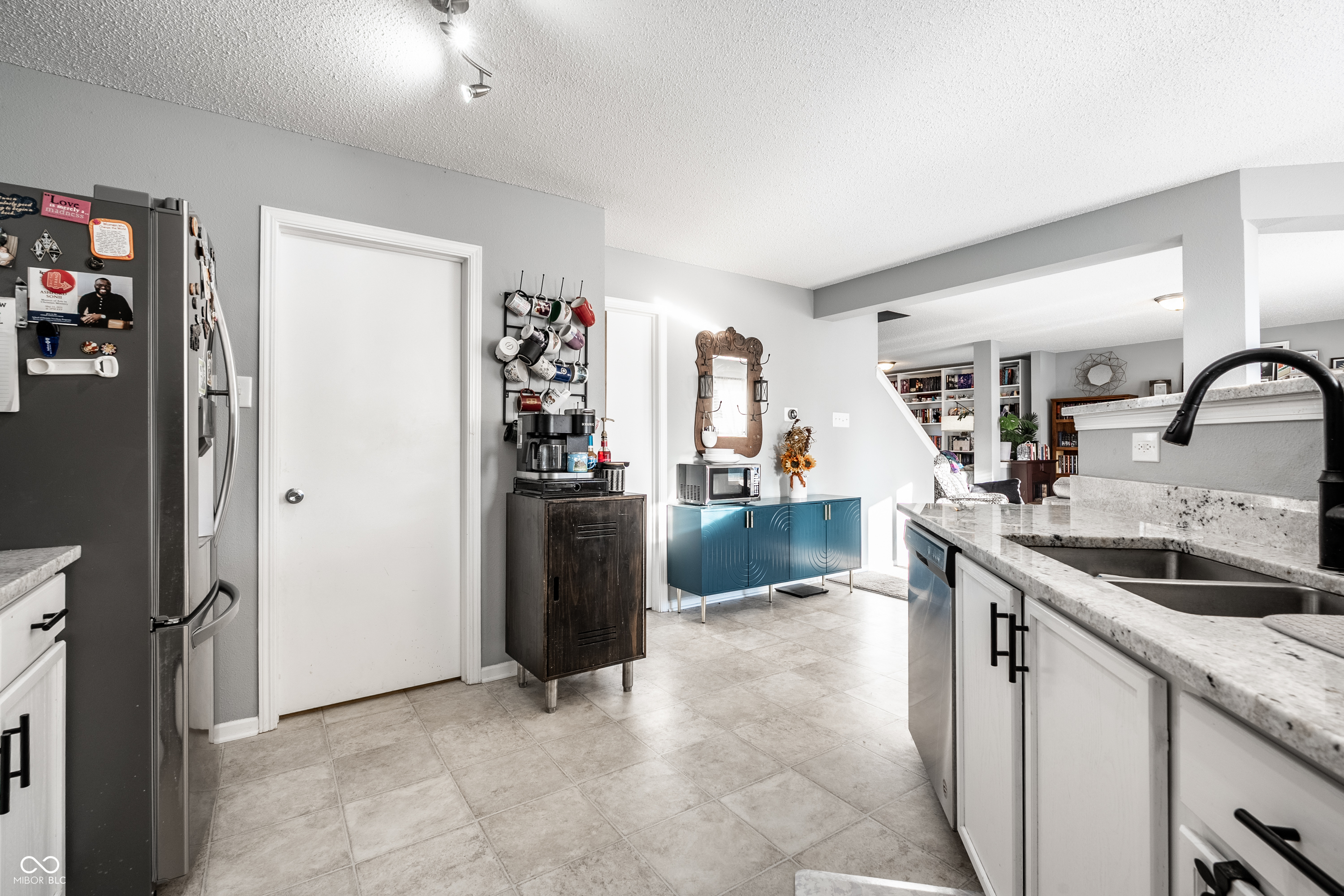 8254 S Midnight Drive