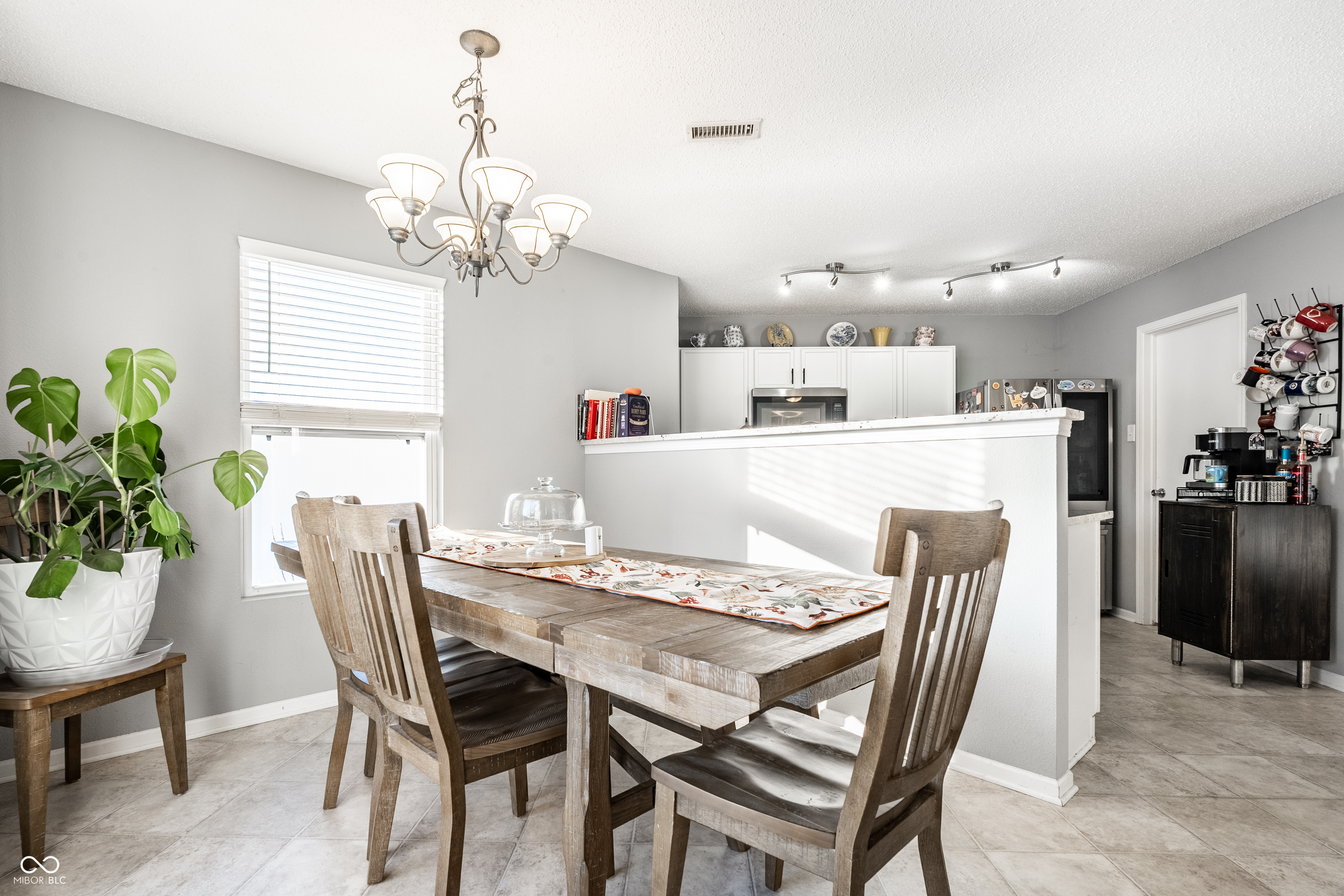 8254 S Midnight Drive