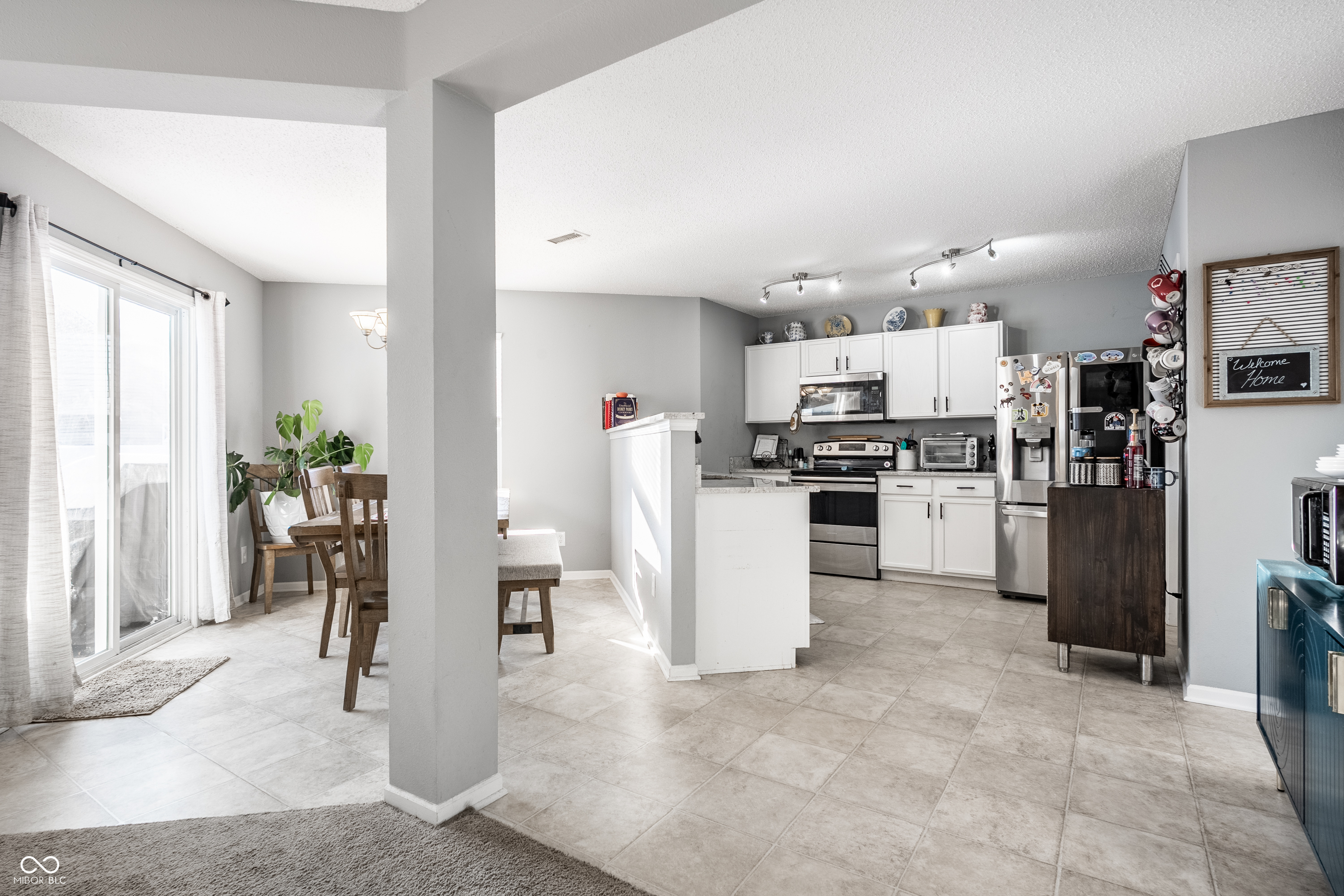 8254 S Midnight Drive