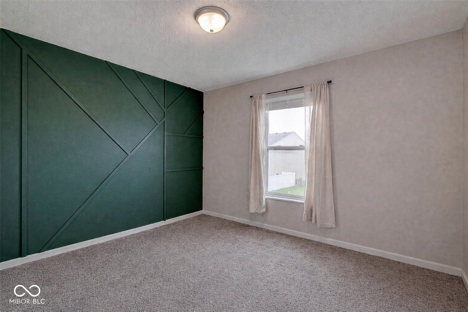 8254 S Midnight Drive