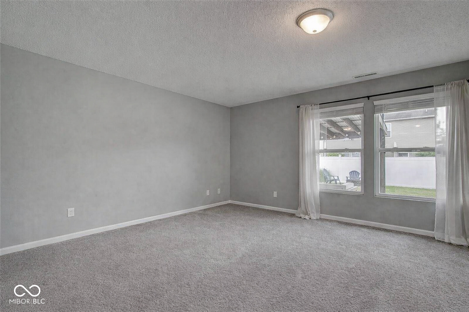 8254 S Midnight Drive