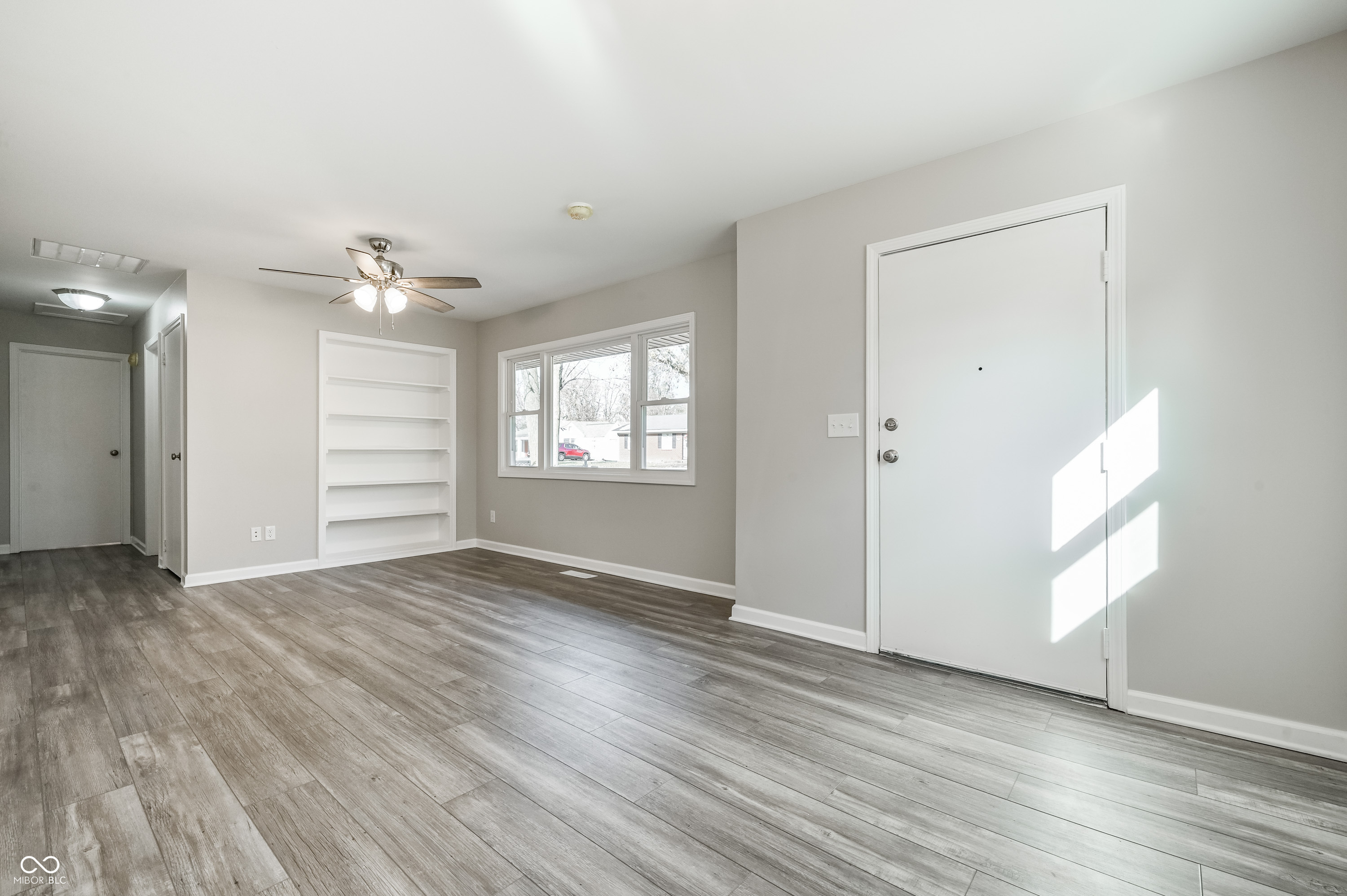 4628 Woodcroft Avenue