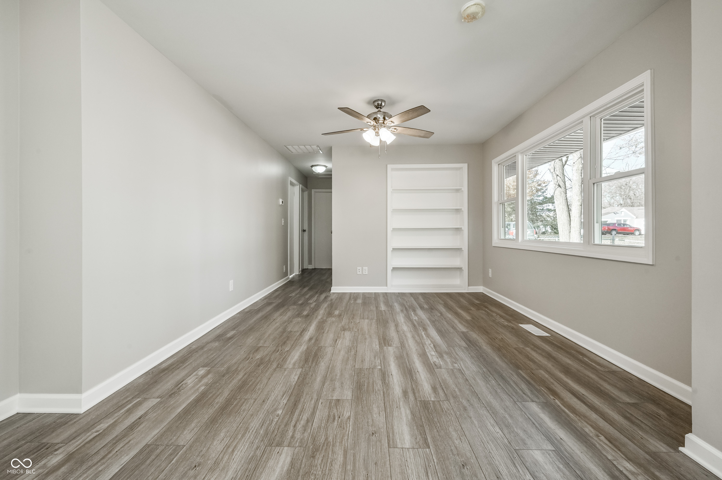 4628 Woodcroft Avenue