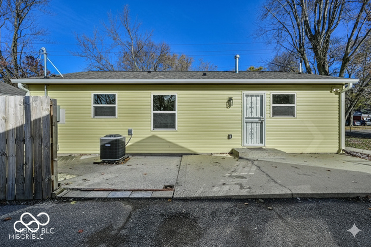 4628 Woodcroft Avenue