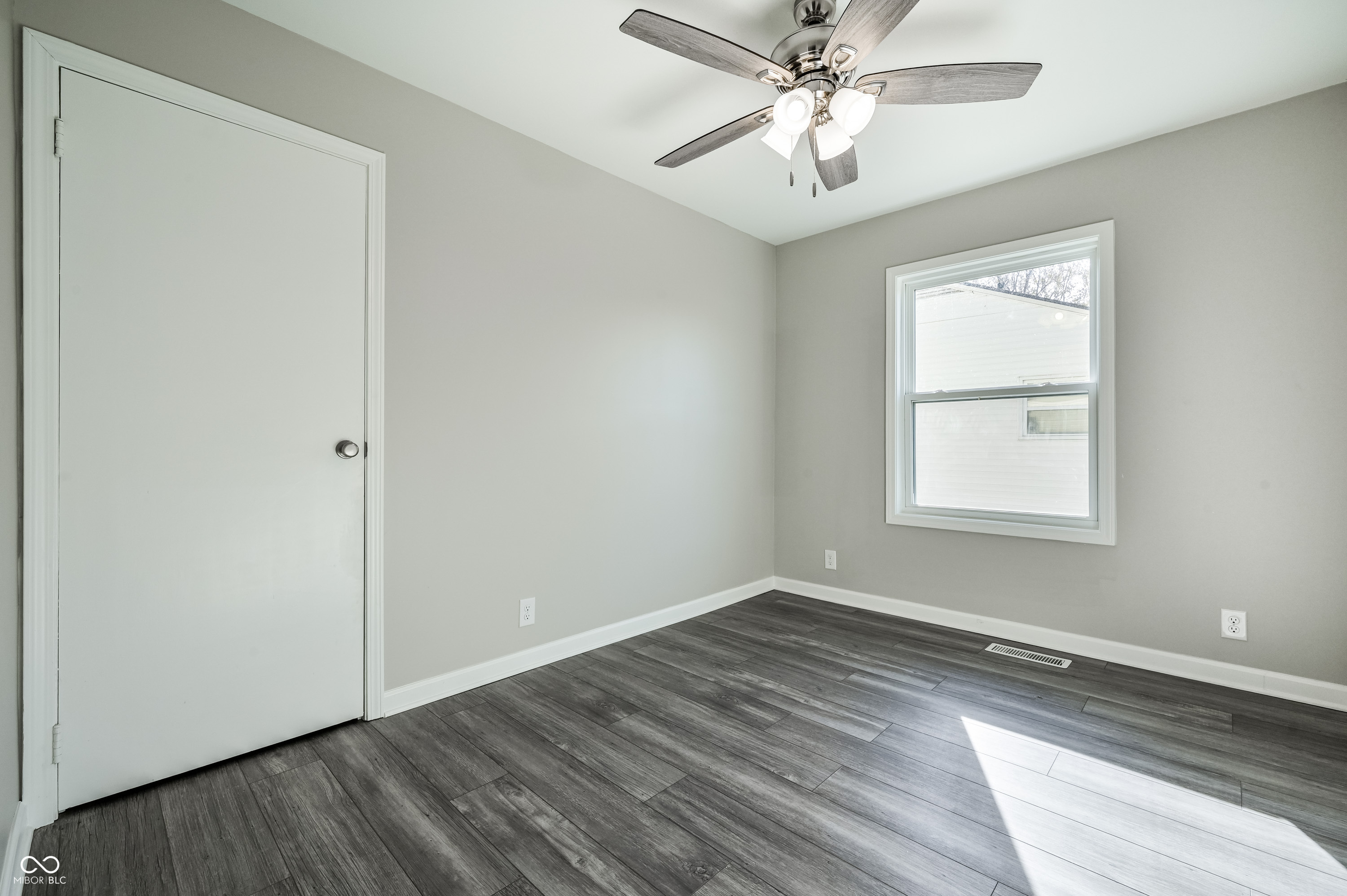 4628 Woodcroft Avenue