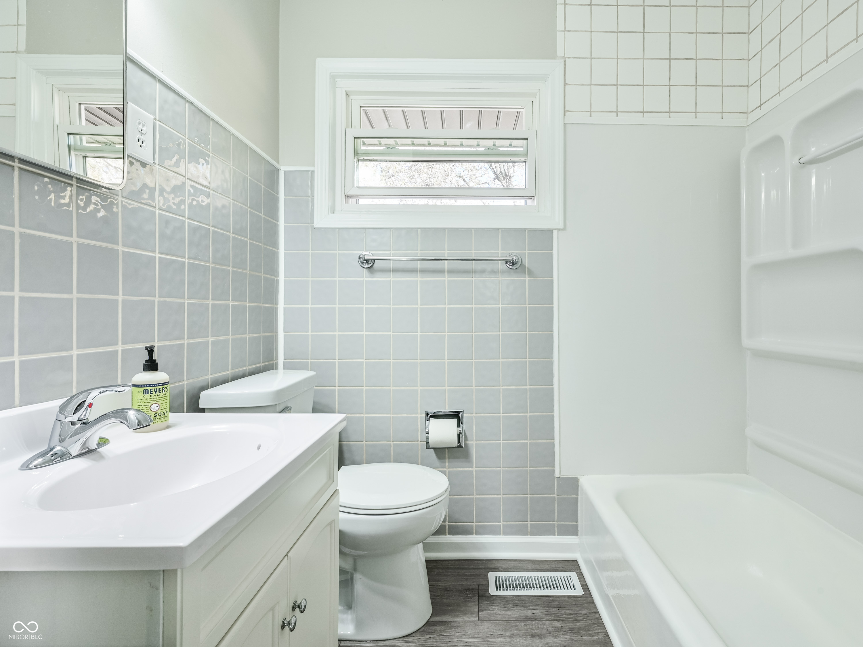 4628 Woodcroft Avenue