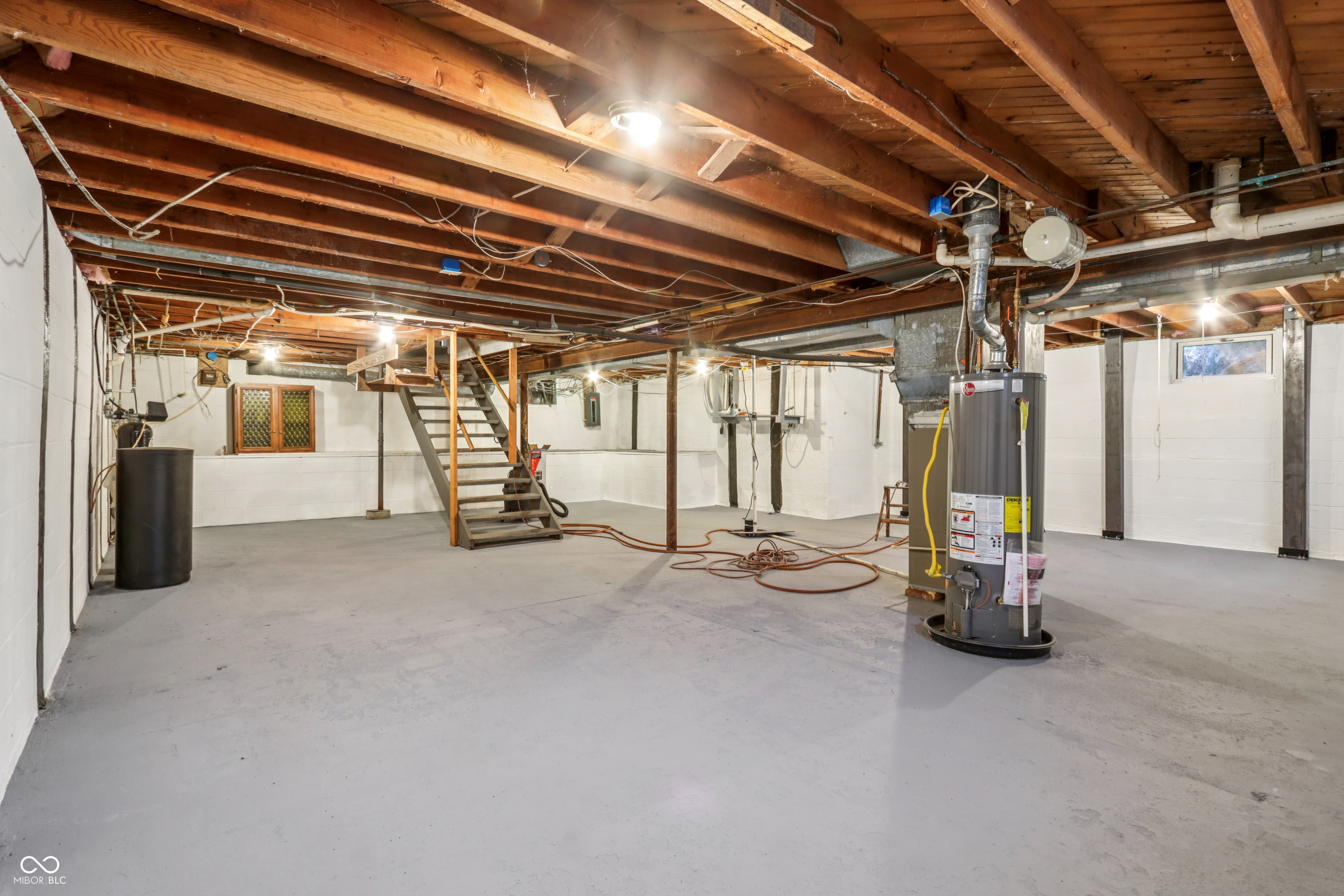 1670 W Old Waynetown Road