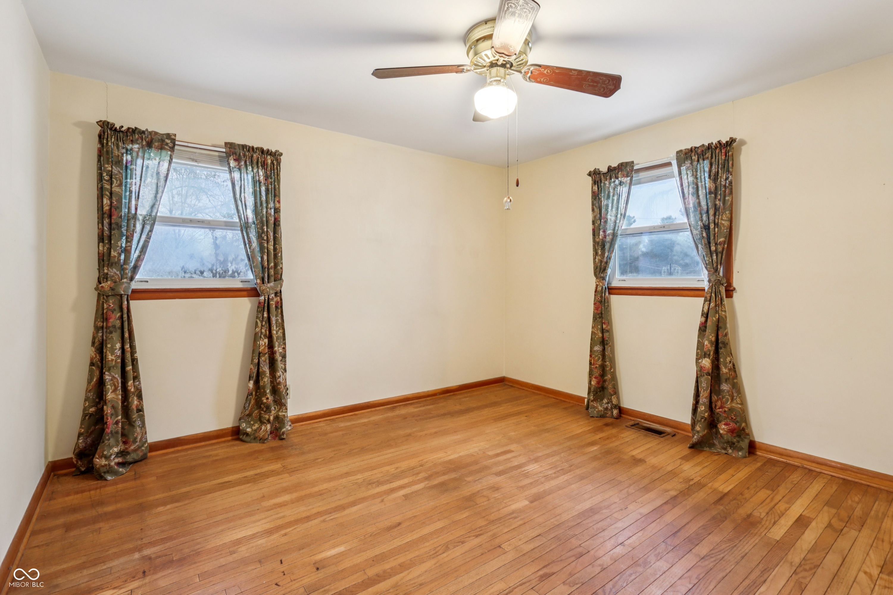 1670 W Old Waynetown Road