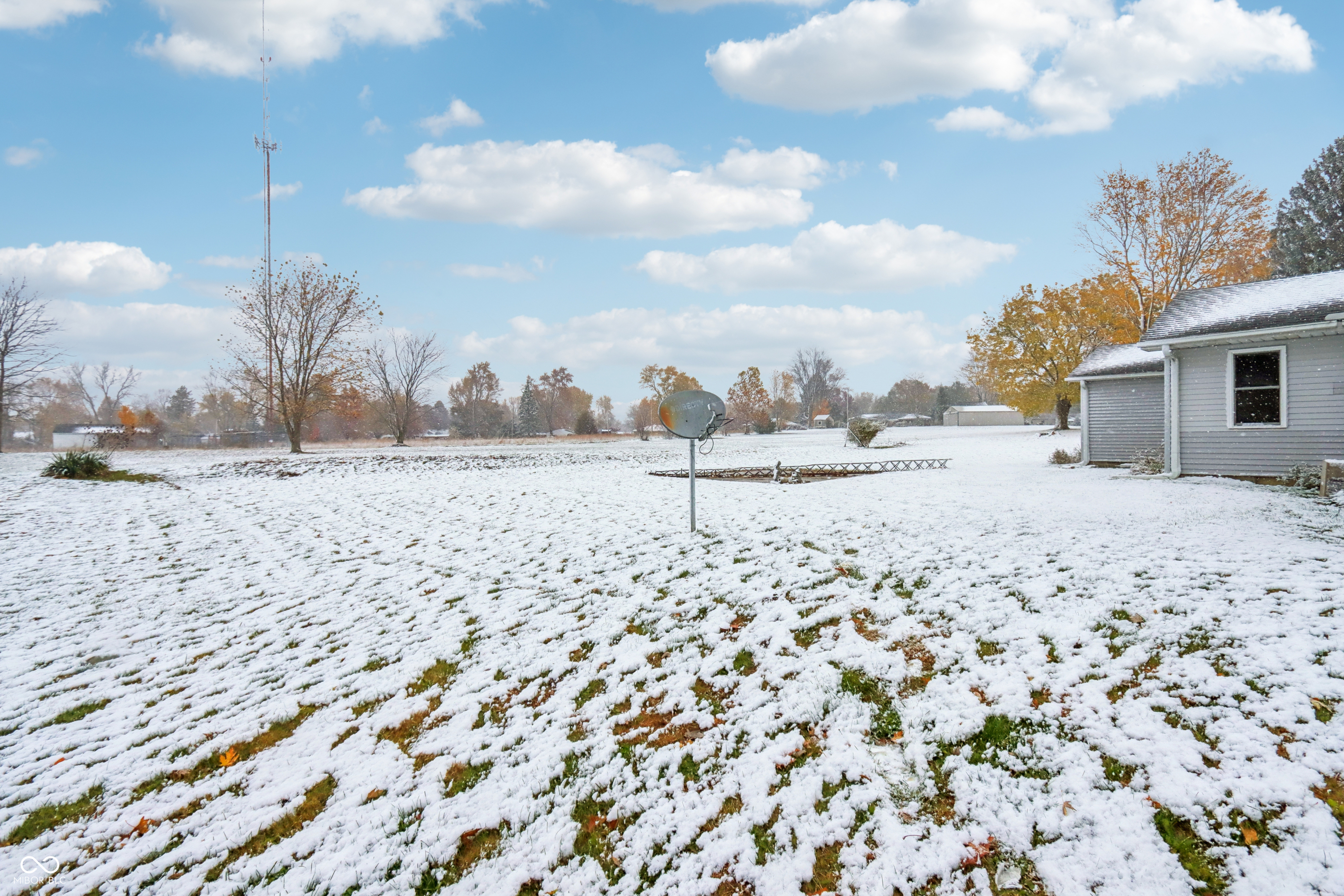 1670 W Old Waynetown Road