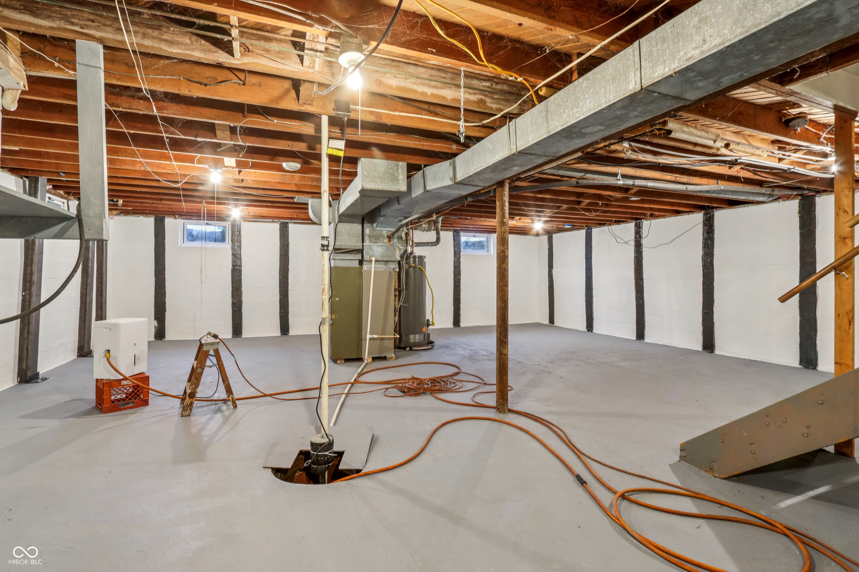 1670 W Old Waynetown Road